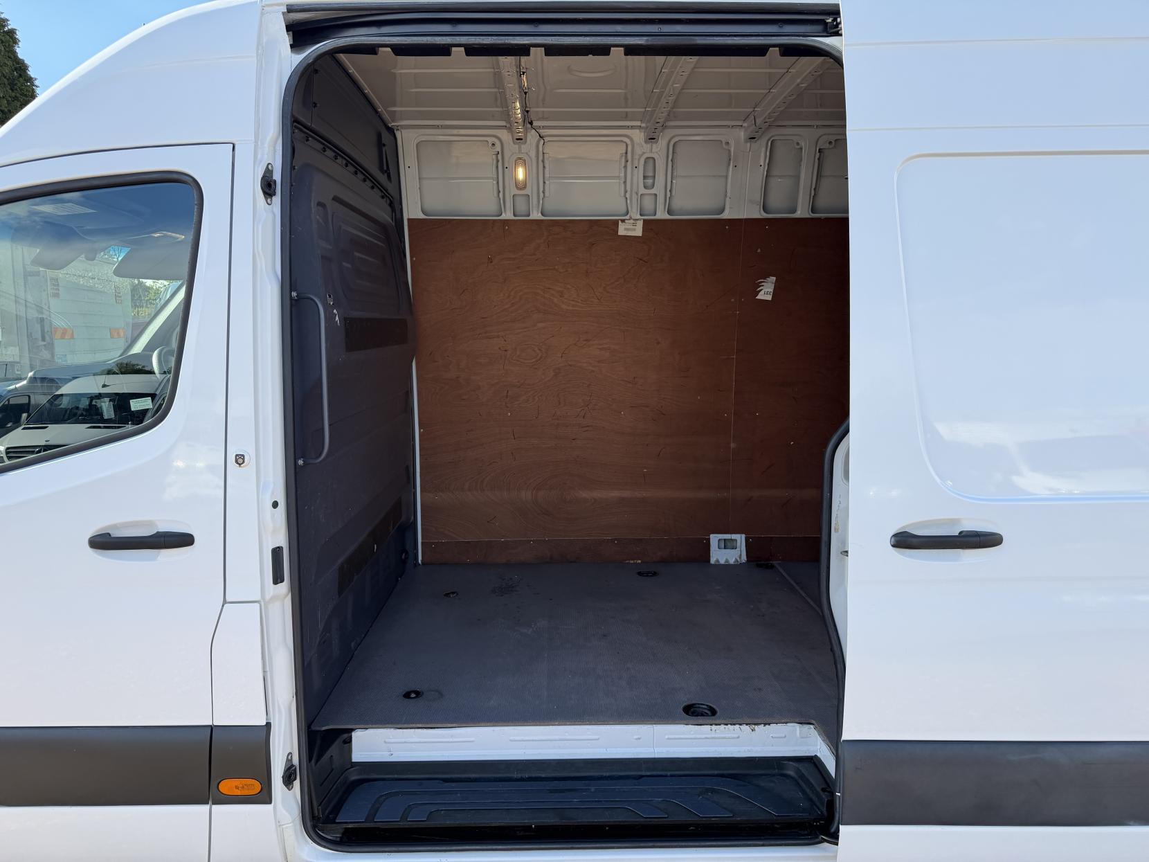 2019 Mercedes-Benz Sprinter 2.1 311 CDI Panel Van 5dr Diesel Manual RWD L3 H2 Euro 6 (114 ps) - Thumbnail 31