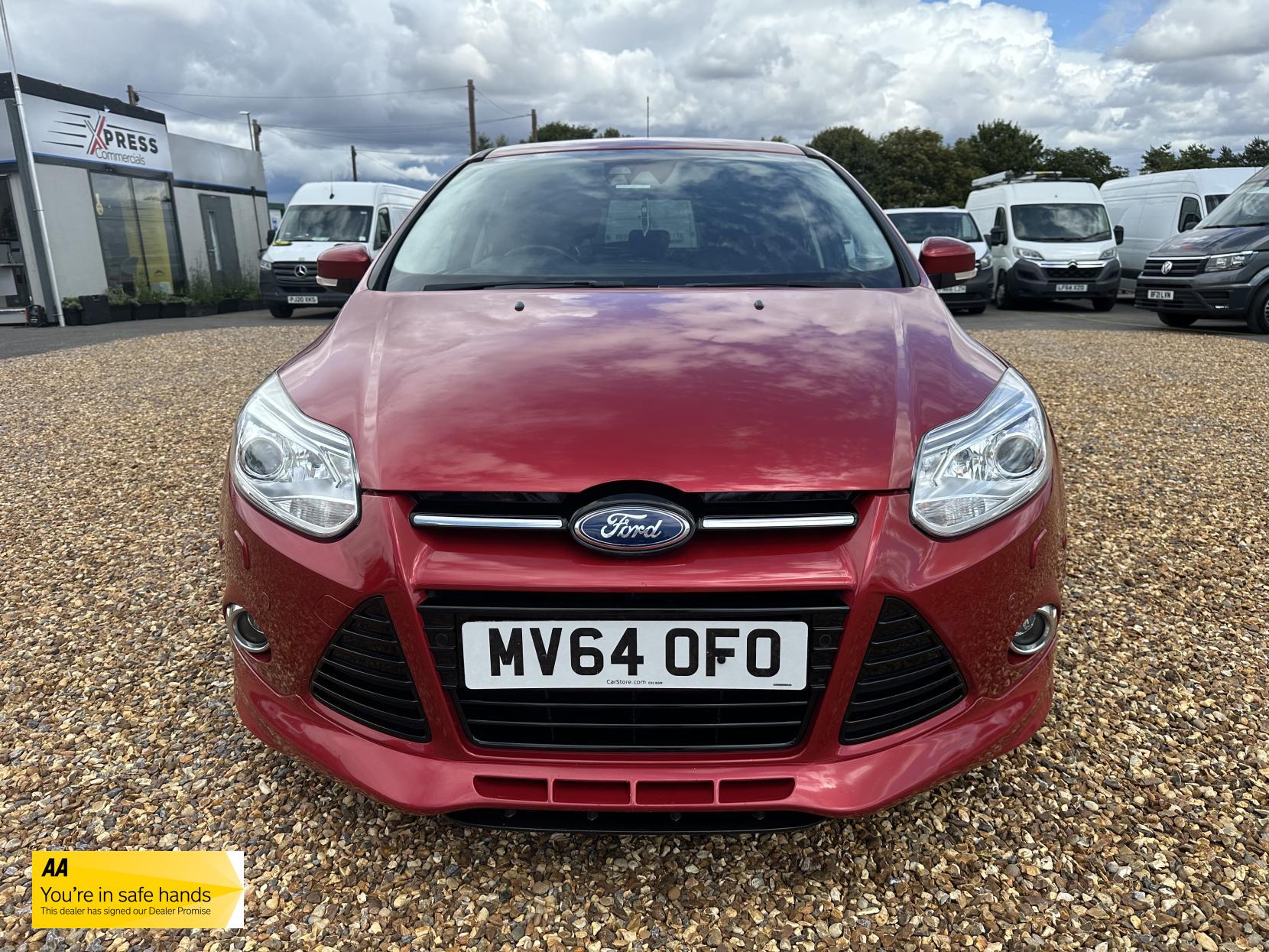 Ford Focus 1.6 TDCi Titanium X Hatchback 5dr Diesel Manual Euro 5 (s/s) (115 ps)