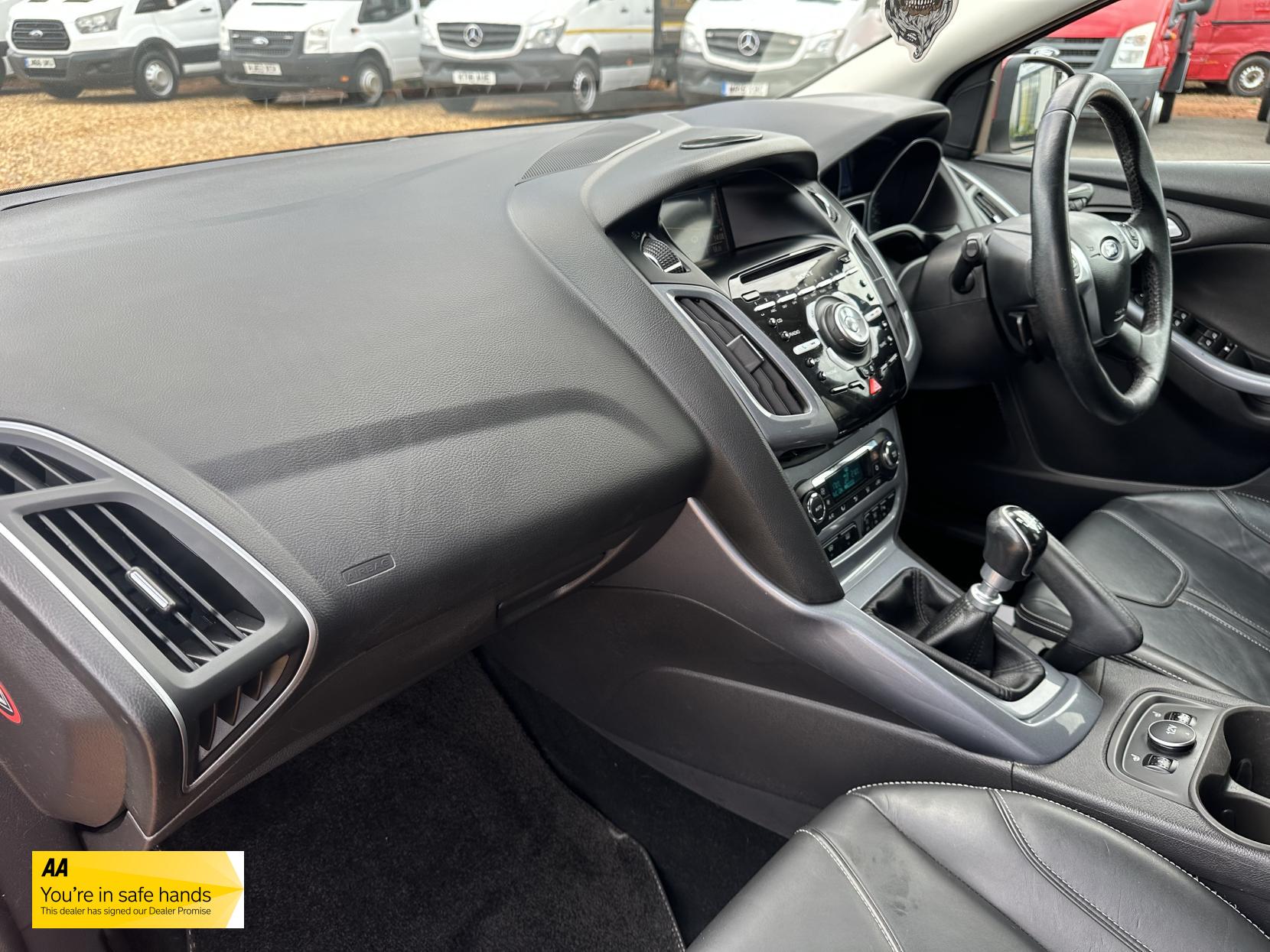 Ford Focus 1.6 TDCi Titanium X Hatchback 5dr Diesel Manual Euro 5 (s/s) (115 ps)
