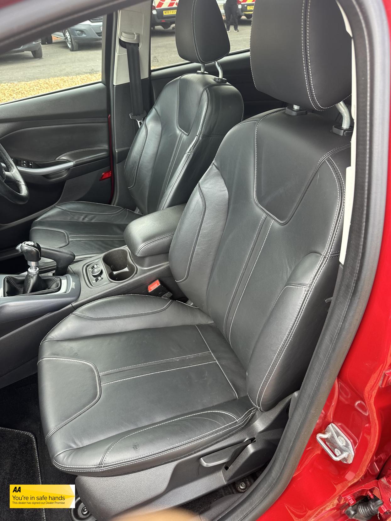 Ford Focus 1.6 TDCi Titanium X Hatchback 5dr Diesel Manual Euro 5 (s/s) (115 ps)