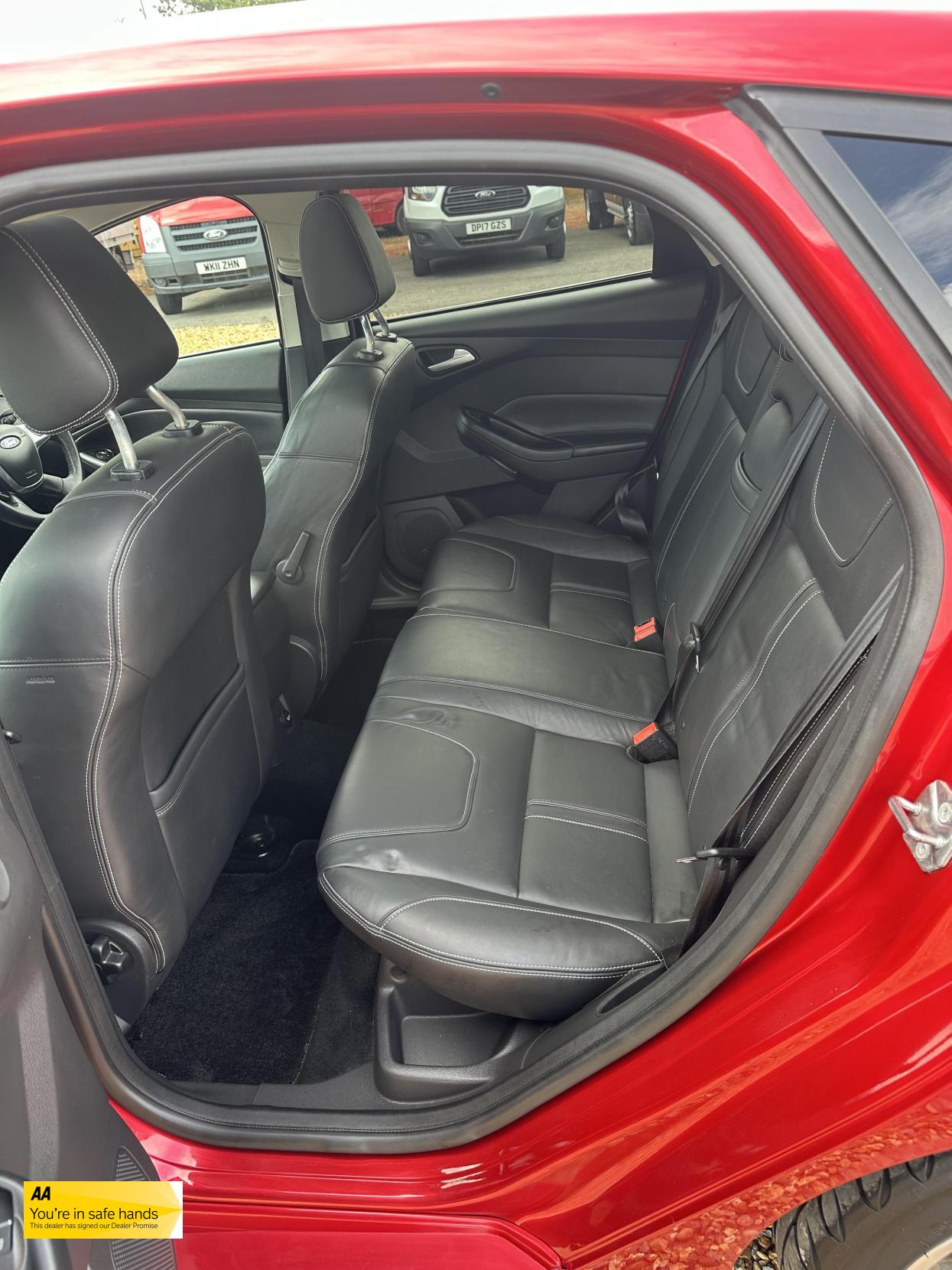 Ford Focus 1.6 TDCi Titanium X Hatchback 5dr Diesel Manual Euro 5 (s/s) (115 ps)