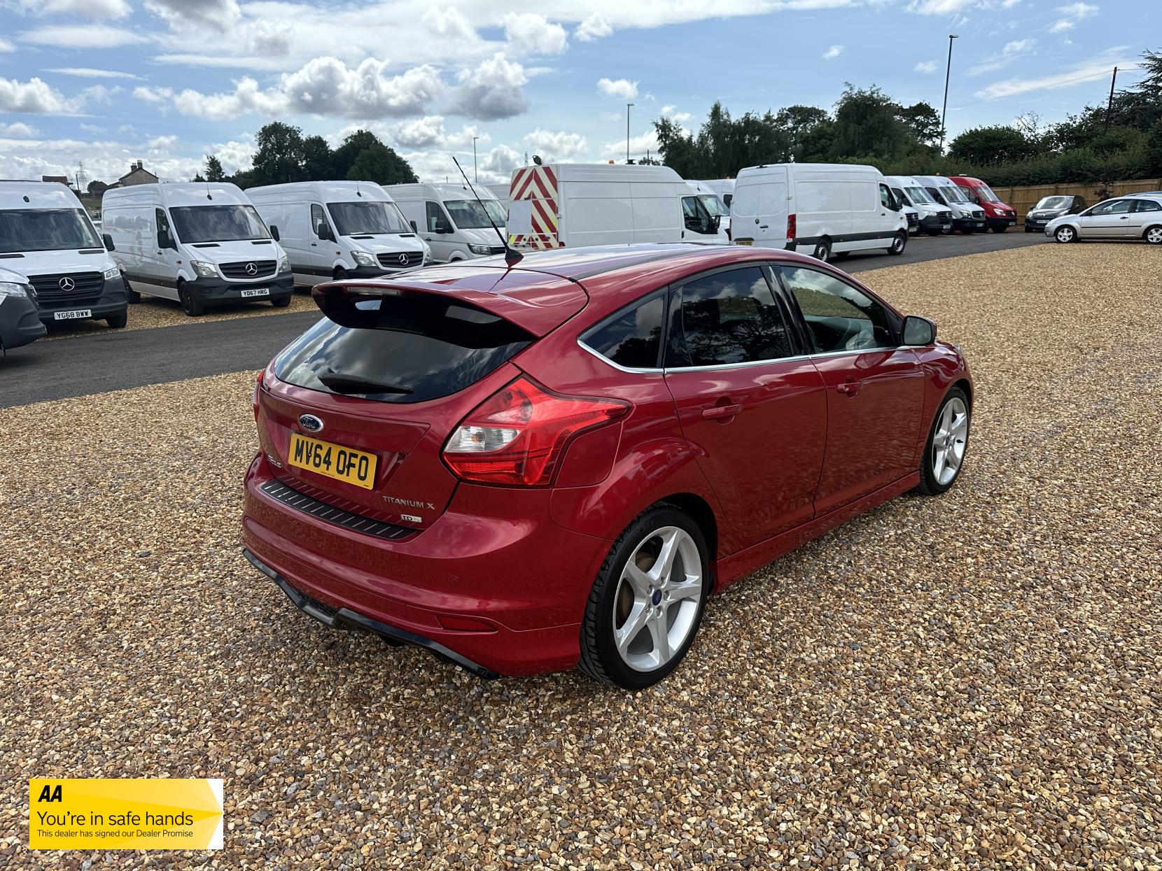 Ford Focus 1.6 TDCi Titanium X Hatchback 5dr Diesel Manual Euro 5 (s/s) (115 ps)