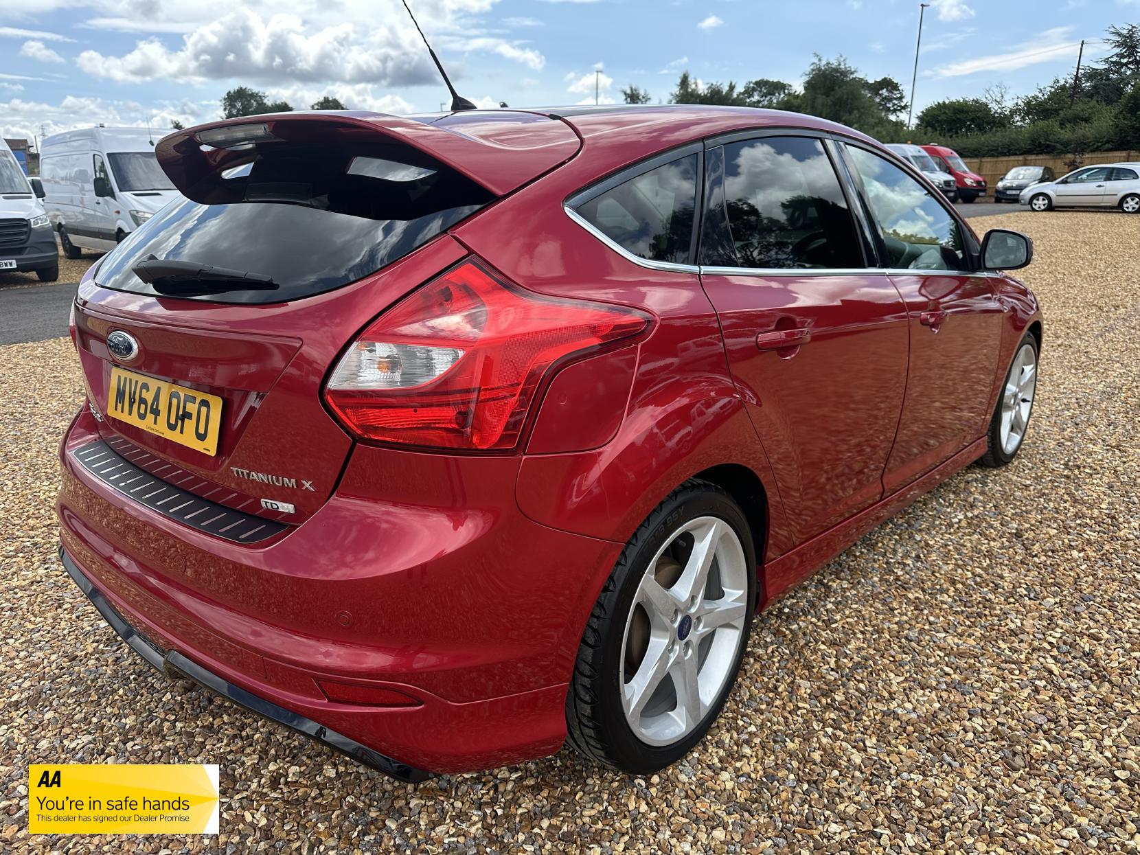 Ford Focus 1.6 TDCi Titanium X Hatchback 5dr Diesel Manual Euro 5 (s/s) (115 ps)