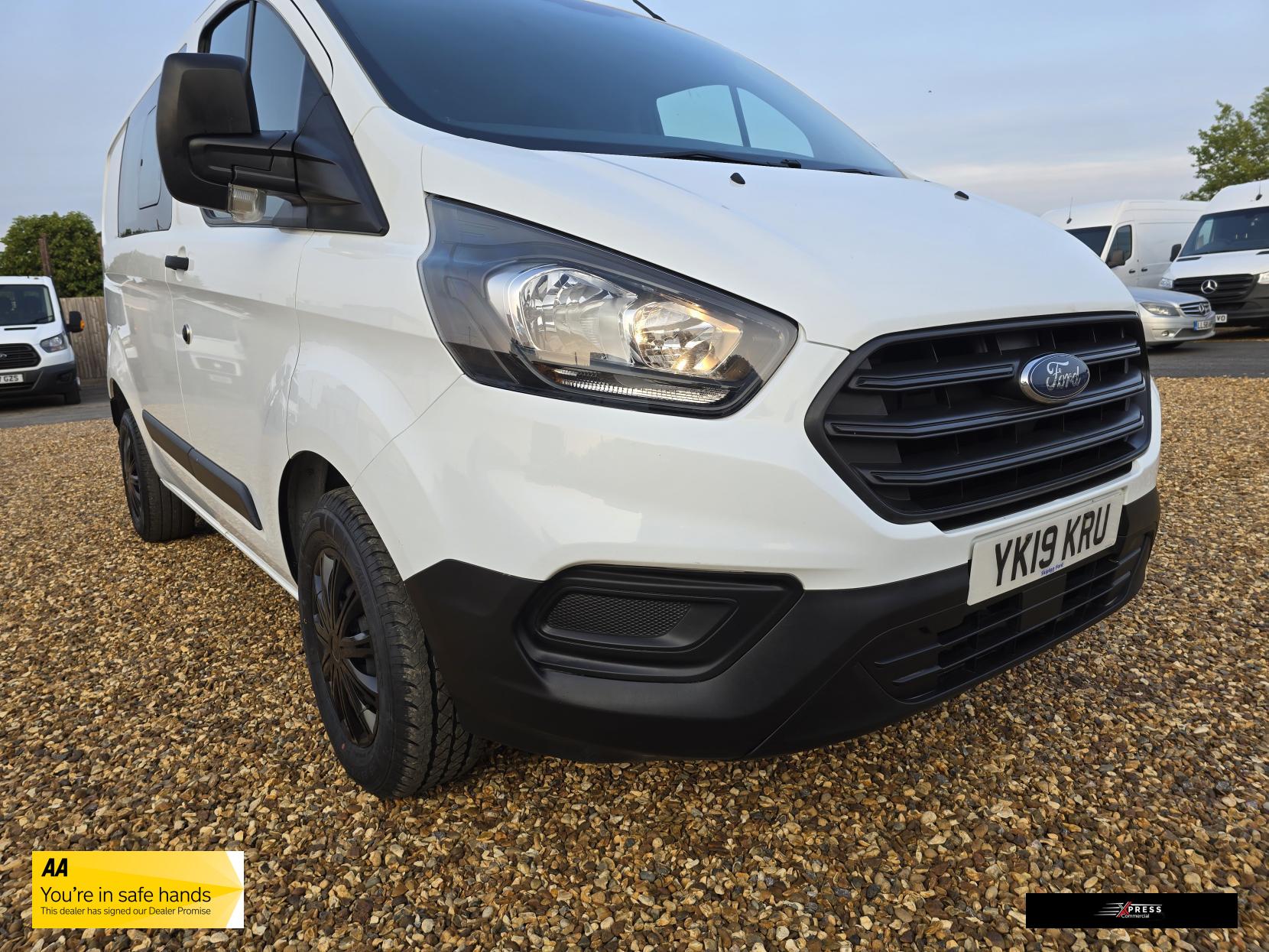Ford Transit Custom Transit Custom 2.0 280 EcoBlue Crew Van Double Cab 5dr Diesel Manual L1 H1 Euro 6 (5 Seat) (105 ps)