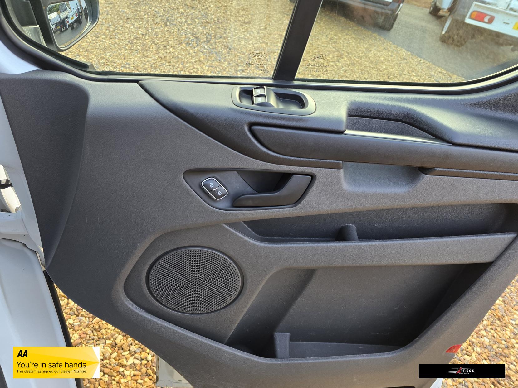 Ford Transit Custom Transit Custom 2.0 280 EcoBlue Crew Van Double Cab 5dr Diesel Manual L1 H1 Euro 6 (5 Seat) (105 ps)