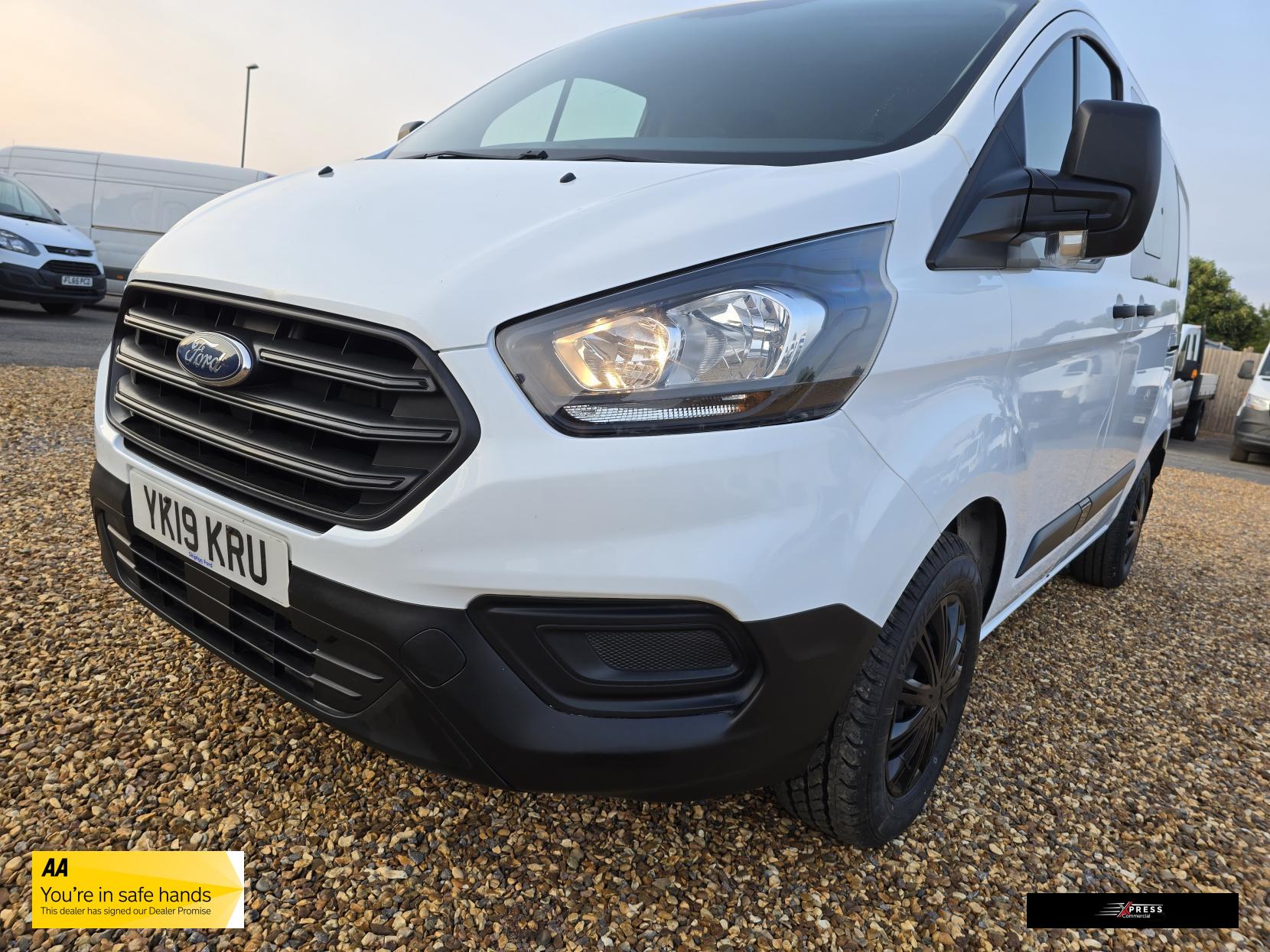 Ford Transit Custom Transit Custom 2.0 280 EcoBlue Crew Van Double Cab 5dr Diesel Manual L1 H1 Euro 6 (5 Seat) (105 ps)