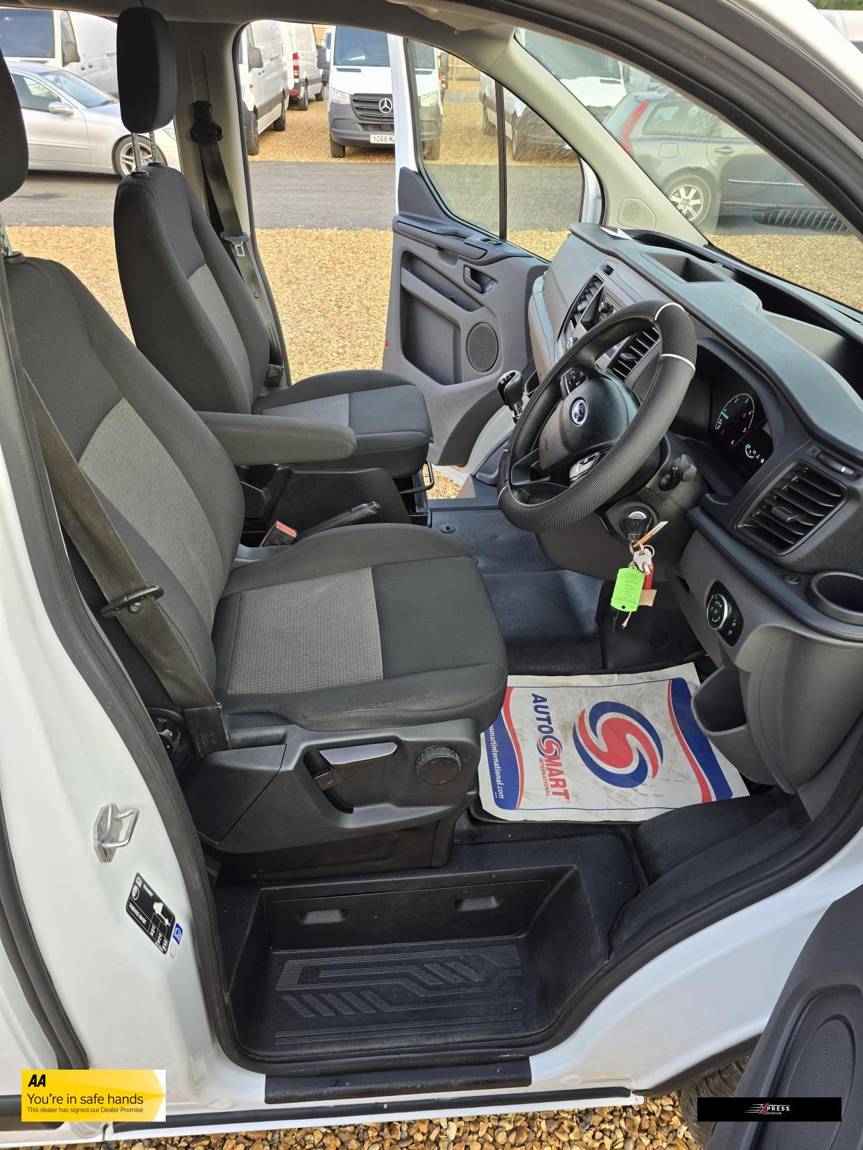 Ford Transit Custom Transit Custom 2.0 280 EcoBlue Crew Van Double Cab 5dr Diesel Manual L1 H1 Euro 6 (5 Seat) (105 ps)