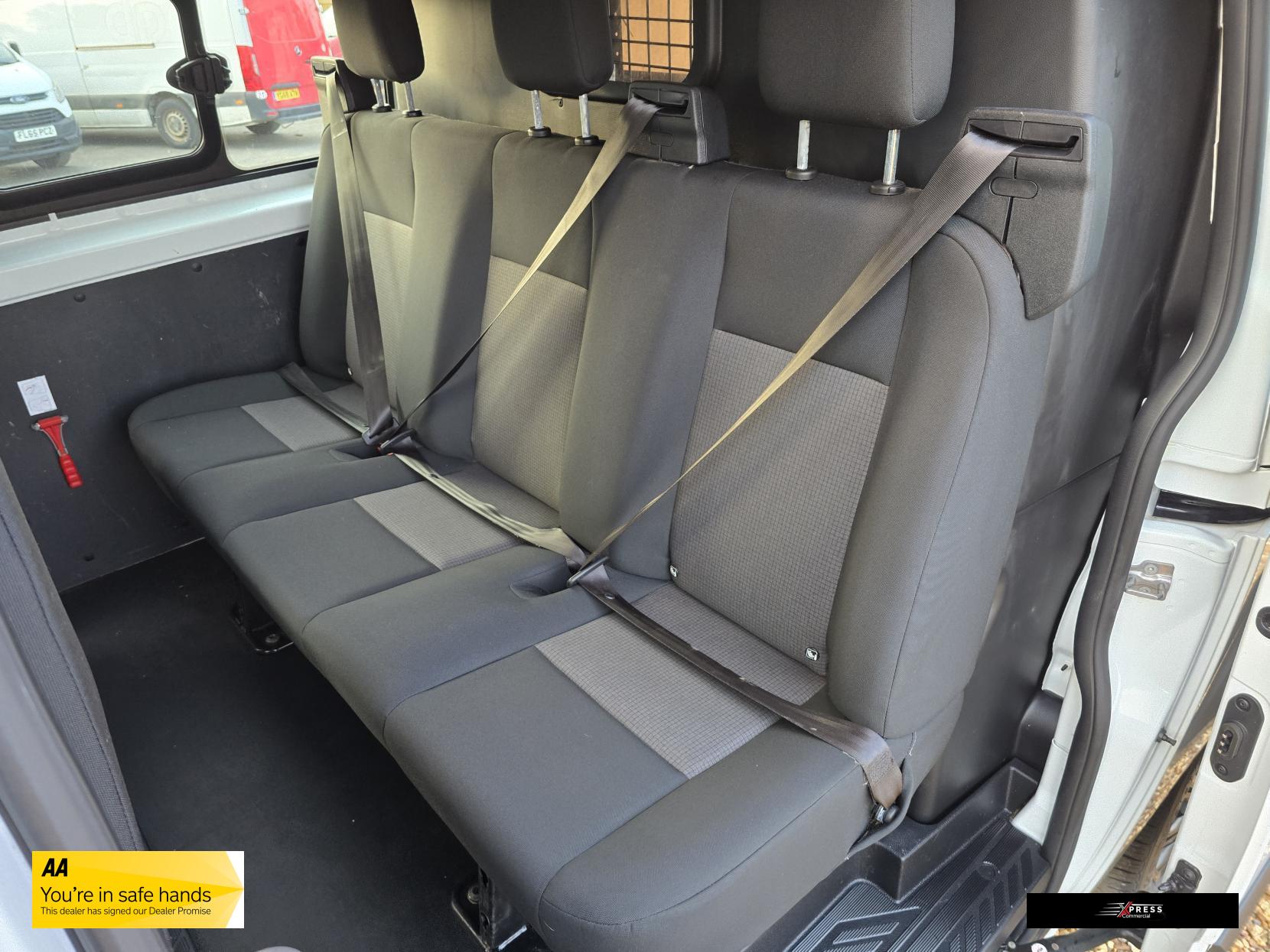 Ford Transit Custom Transit Custom 2.0 280 EcoBlue Crew Van Double Cab 5dr Diesel Manual L1 H1 Euro 6 (5 Seat) (105 ps)