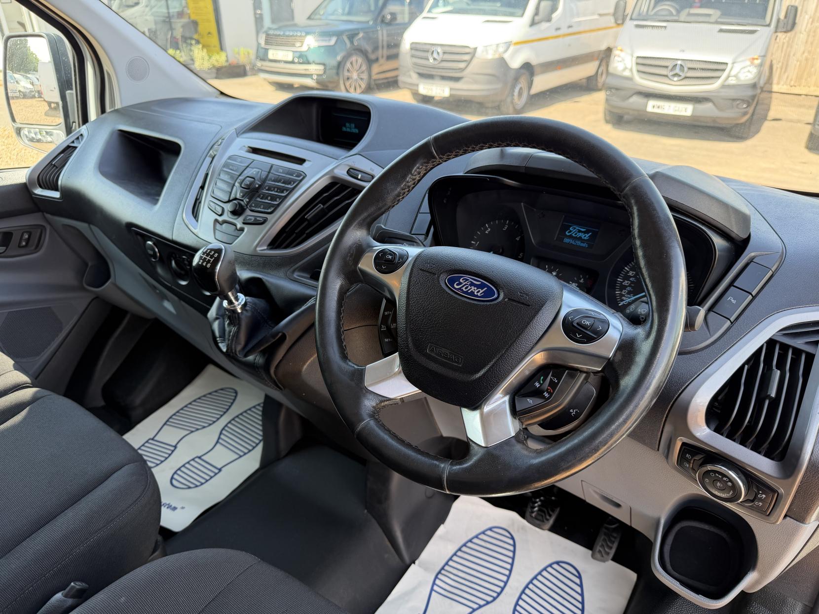 2016 Ford Transit Custom 2.2 TDCi 270 Trend Panel Van 5dr Diesel Manual L1 H1 (186 g/km, 123 bhp) - Thumbnail 2