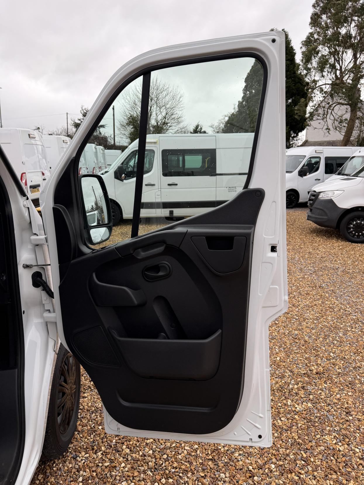 Vauxhall Movano 2.3 CDTi 3500 Panel Van 5dr Diesel Manual FWD L2 H2 Euro 6 (130 ps)