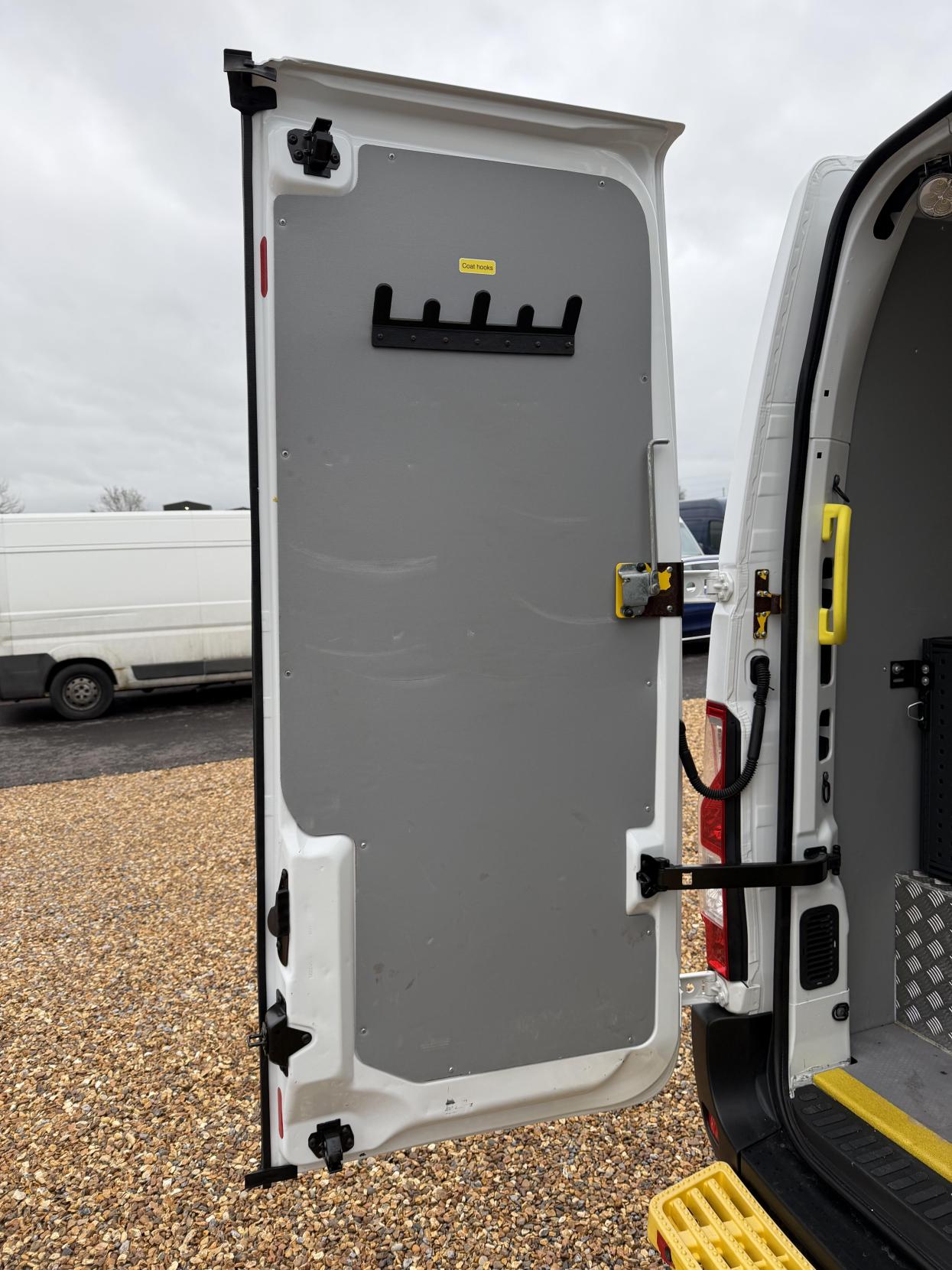 Vauxhall Movano 2.3 CDTi 3500 Panel Van 5dr Diesel Manual FWD L2 H2 Euro 6 (130 ps)