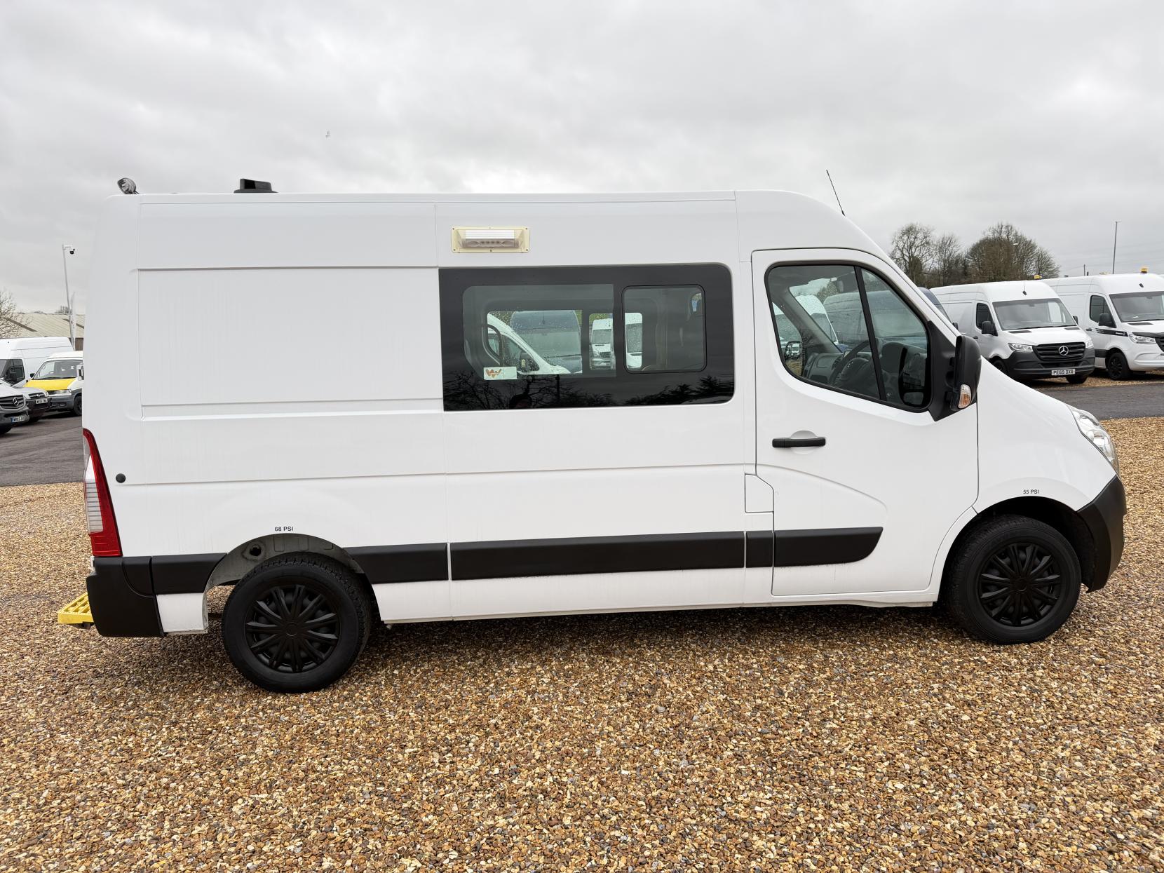 Vauxhall Movano 2.3 CDTi 3500 Panel Van 5dr Diesel Manual FWD L2 H2 Euro 6 (130 ps)