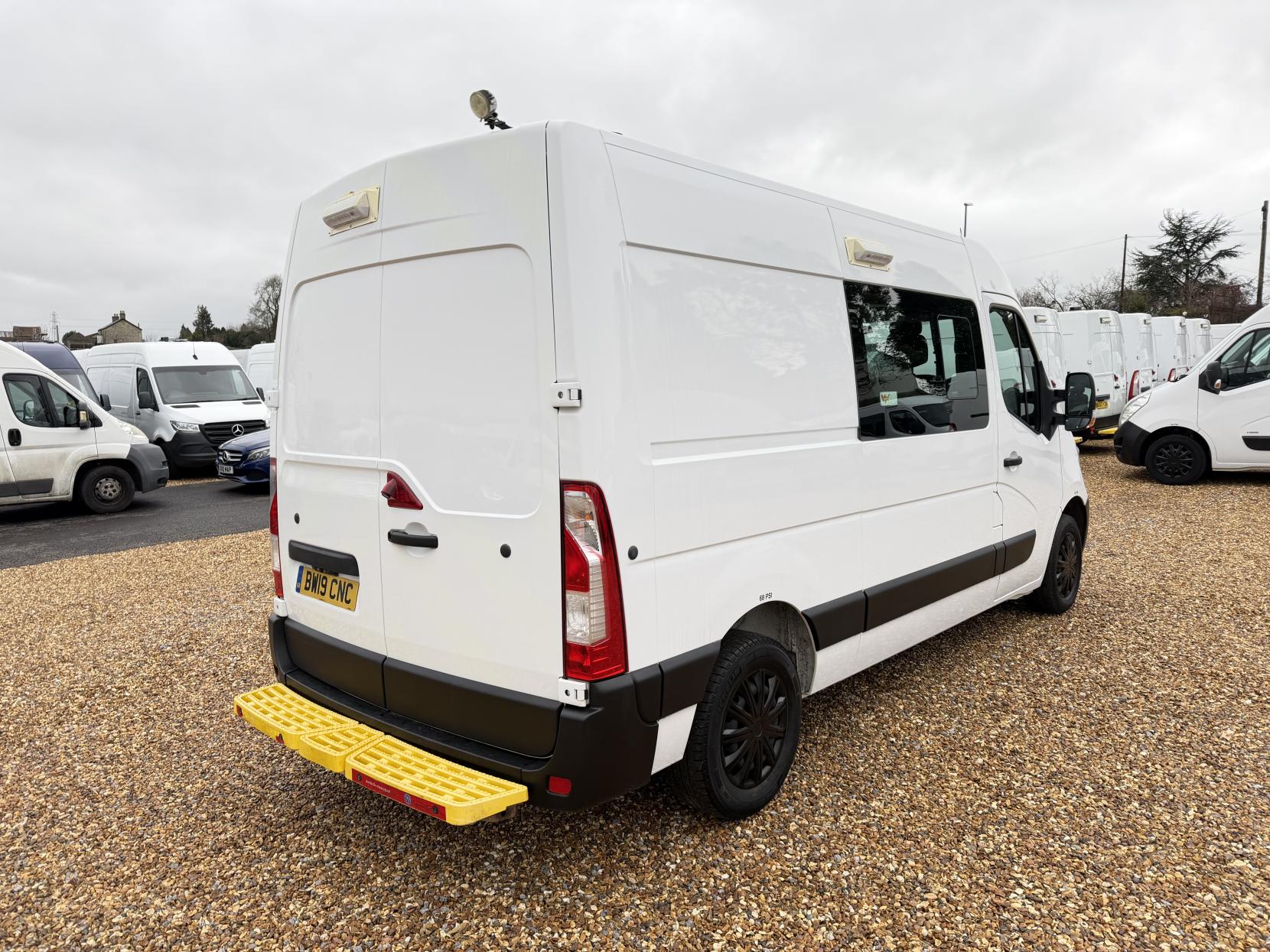 Vauxhall Movano 2.3 CDTi 3500 Panel Van 5dr Diesel Manual FWD L2 H2 Euro 6 (130 ps)