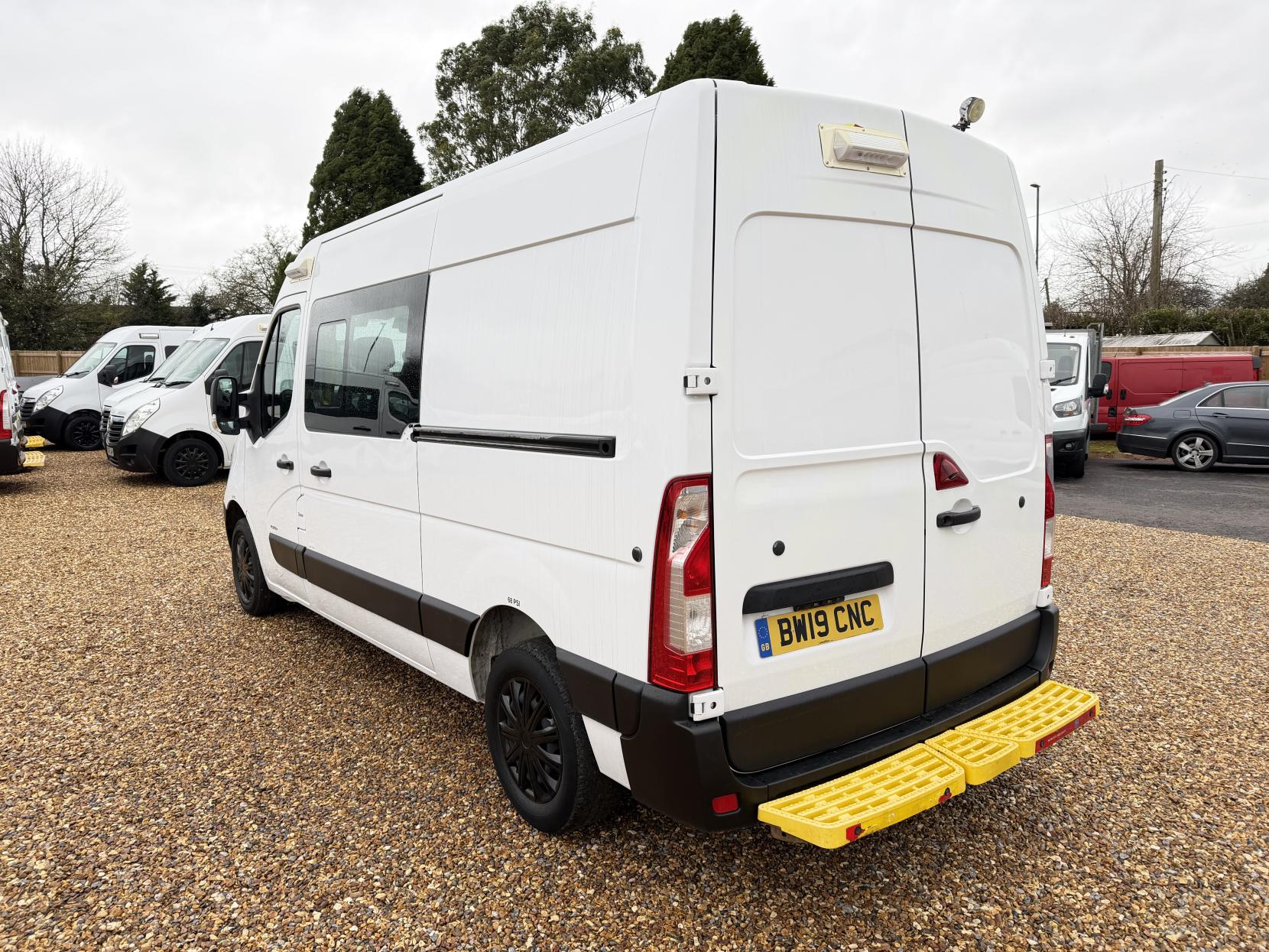 Vauxhall Movano 2.3 CDTi 3500 Panel Van 5dr Diesel Manual FWD L2 H2 Euro 6 (130 ps)