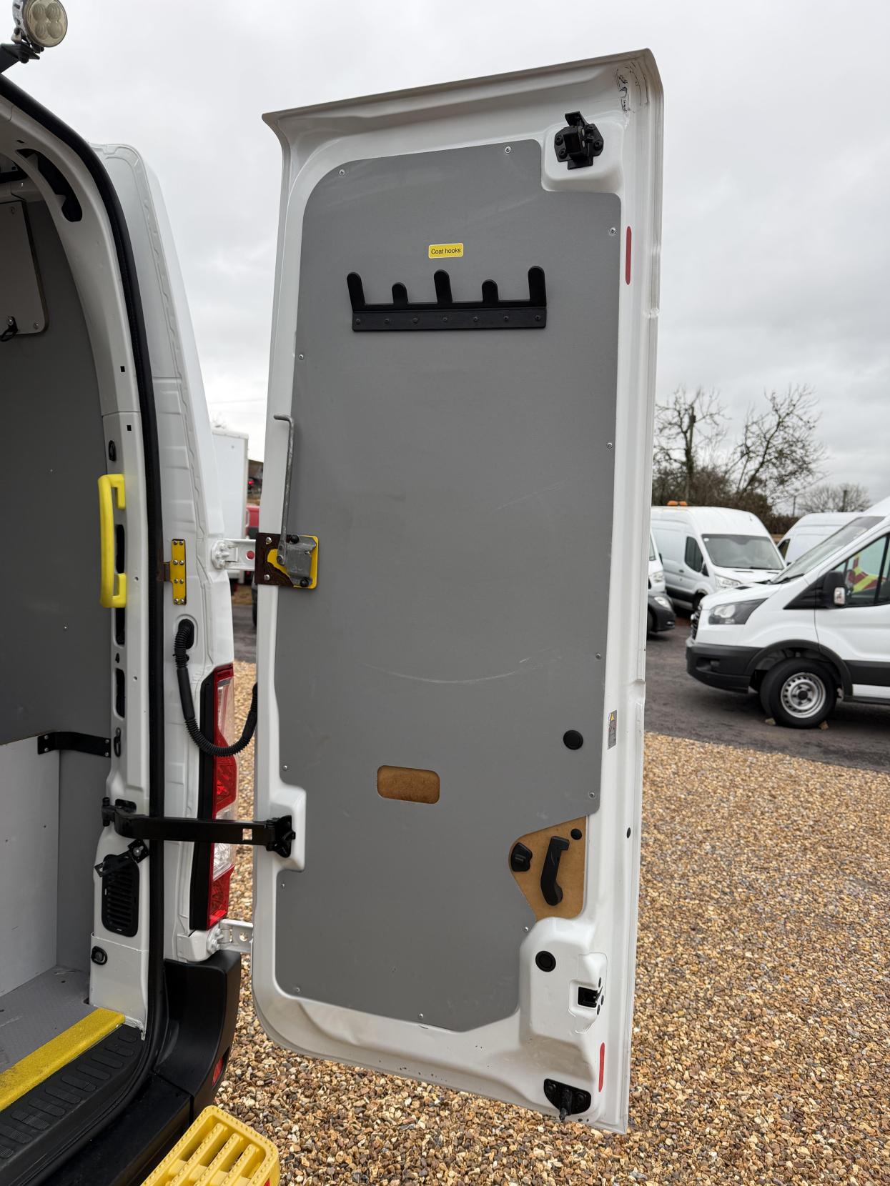 Vauxhall Movano 2.3 CDTi 3500 Panel Van 5dr Diesel Manual FWD L2 H2 Euro 6 (130 ps)