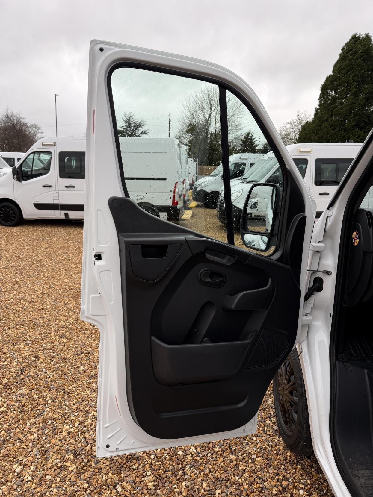 Vauxhall Movano 2.3 CDTi 3500 Panel Van 5dr Diesel Manual FWD L2 H2 Euro 6 (130 ps)