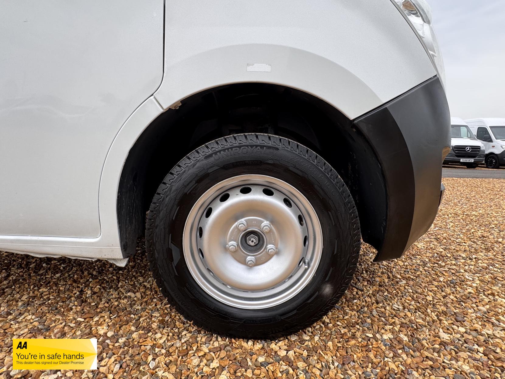 Vauxhall Movano 2.3 CDTi 3500 BiTurbo ecoFLEX Chassis Cab 2dr Diesel Manual FWD L3 H1 Euro 5 (s/s) (136 ps)