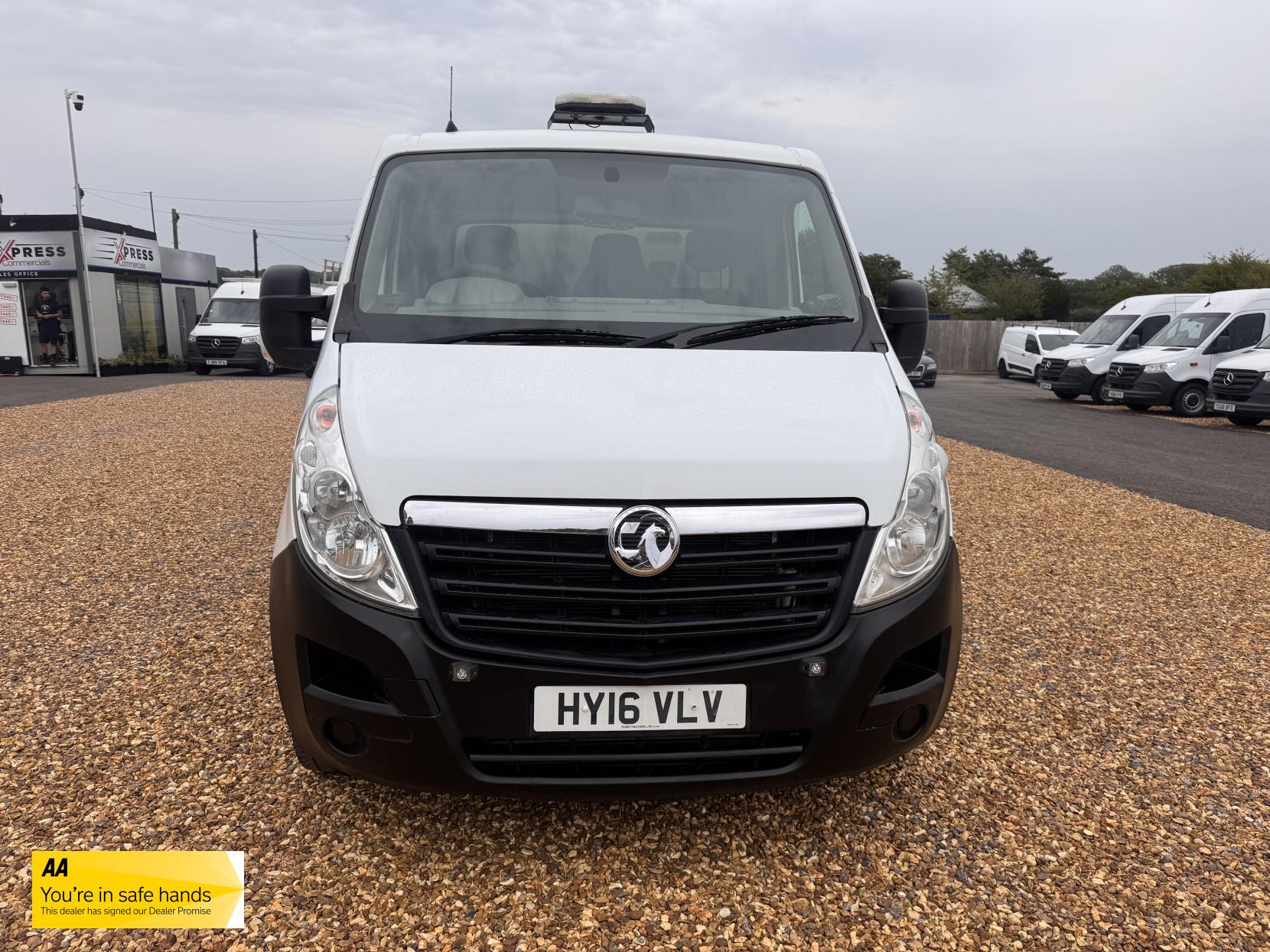 Vauxhall Movano 2.3 CDTi 3500 BiTurbo ecoFLEX Chassis Cab 2dr Diesel Manual FWD L3 H1 Euro 5 (s/s) (136 ps)