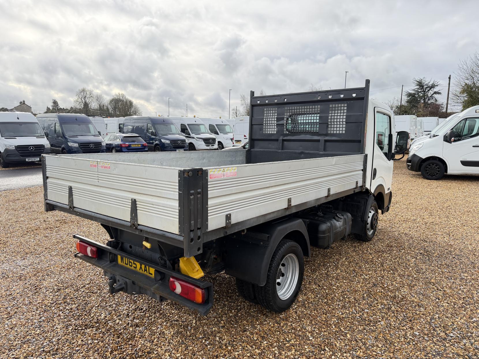 Nissan NT400 Cabstar DCI 35.14 TIPPER