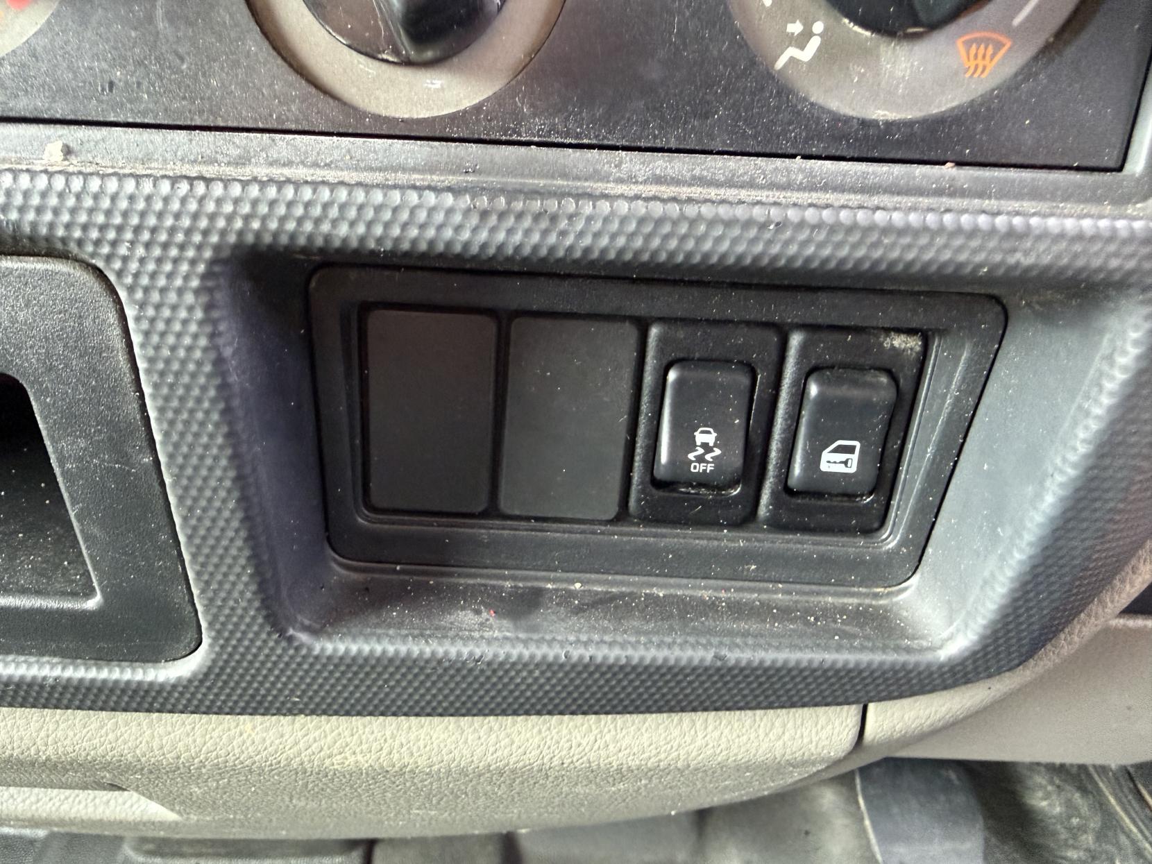 Nissan NT400 Cabstar DCI 35.14 TIPPER