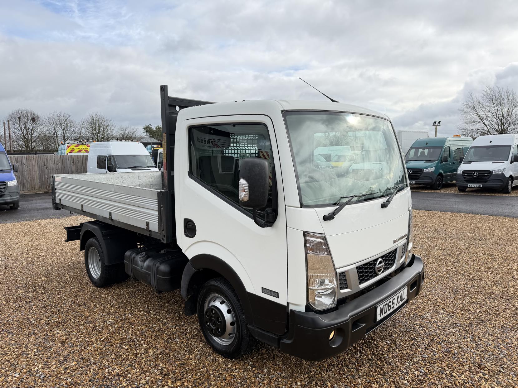 Nissan NT400 Cabstar DCI 35.14 TIPPER