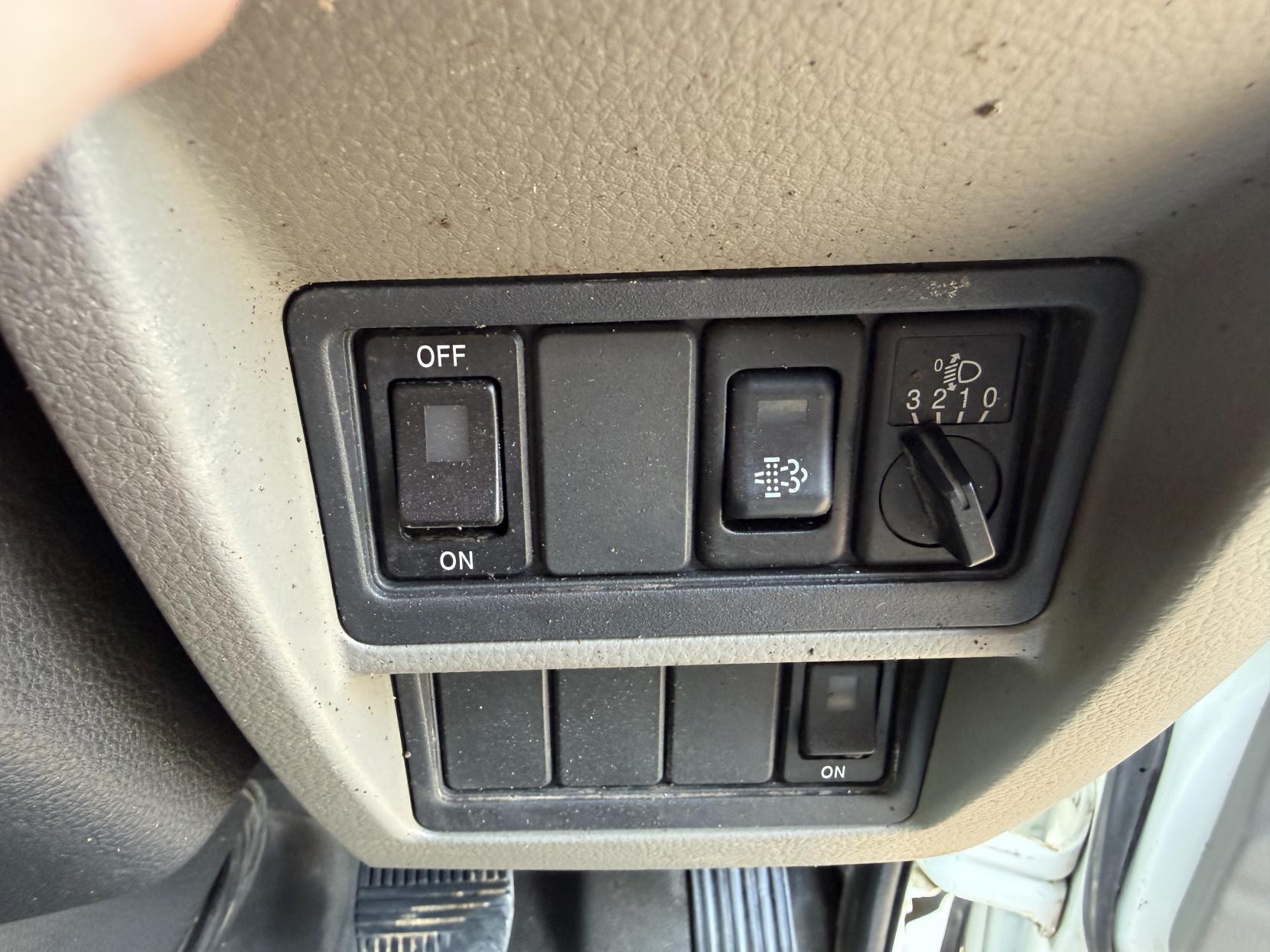 Nissan NT400 Cabstar DCI 35.14 TIPPER