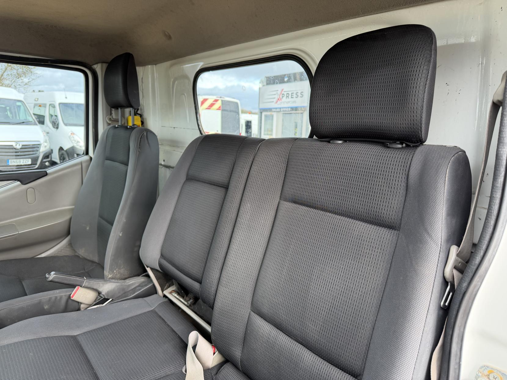 Nissan NT400 Cabstar DCI 35.14 TIPPER