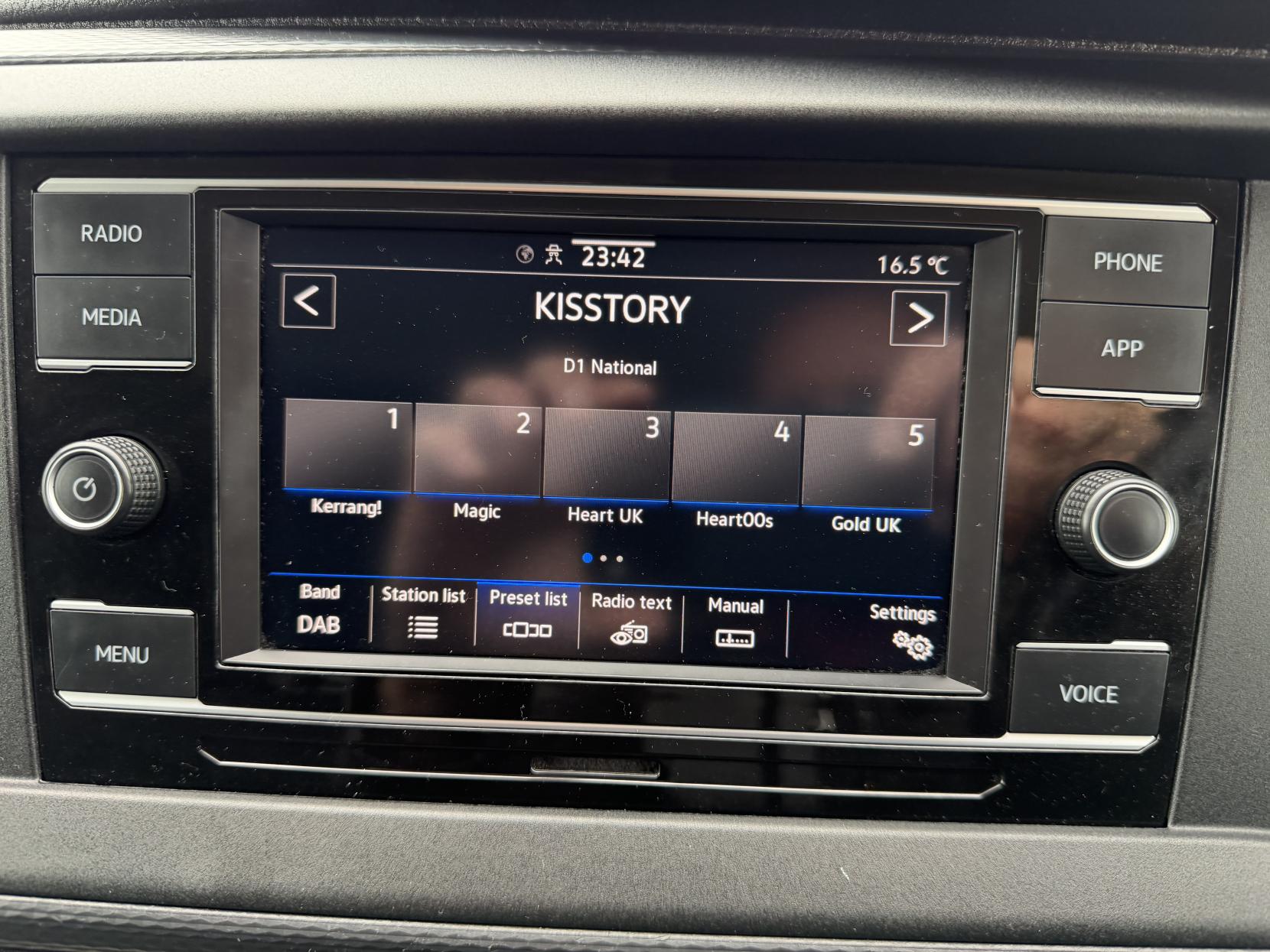2021 Volkswagen Transporter 2.0 TDI T28 Startline Panel Van 5dr Diesel Manual FWD SWB Euro 6 (s/s) (110 ps) - Thumbnail 37