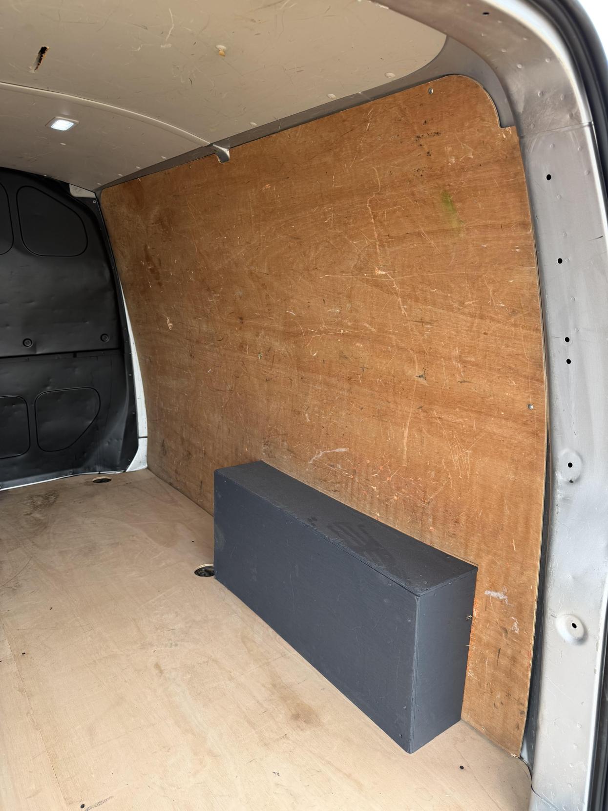 2021 Volkswagen Transporter 2.0 TDI T28 Startline Panel Van 5dr Diesel Manual FWD SWB Euro 6 (s/s) (110 ps) - Thumbnail 24