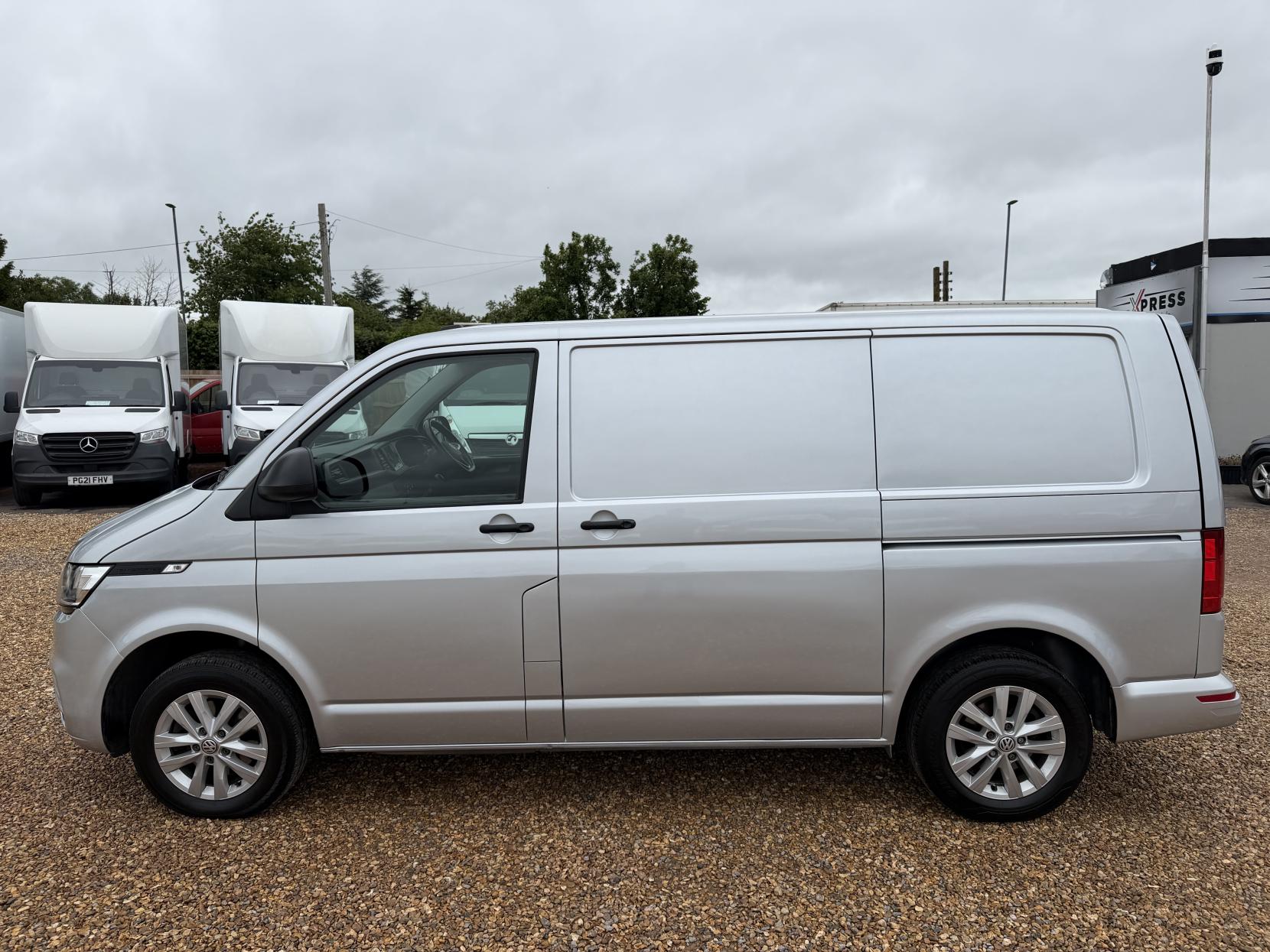 2021 Volkswagen Transporter 2.0 TDI T28 Startline Panel Van 5dr Diesel Manual FWD SWB Euro 6 (s/s) (110 ps) - Thumbnail 8