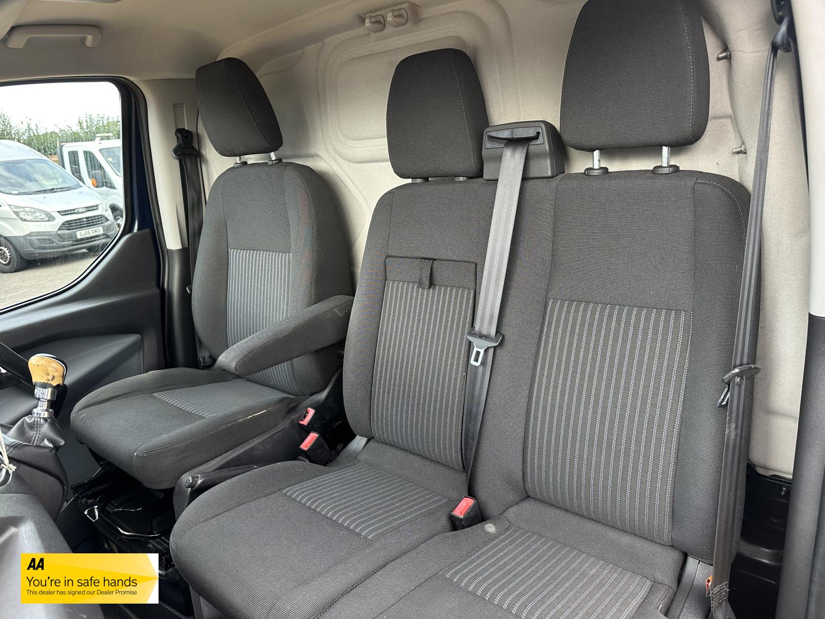 Ford Transit Custom 2.2 TDCi 330 Trend Panel Van 5dr Diesel Manual L2 H1 (197 g/km, 123 bhp)