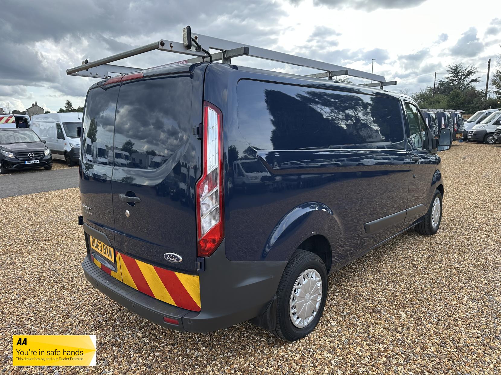 Ford Transit Custom 2.2 TDCi 330 Trend Panel Van 5dr Diesel Manual L2 H1 (197 g/km, 123 bhp)