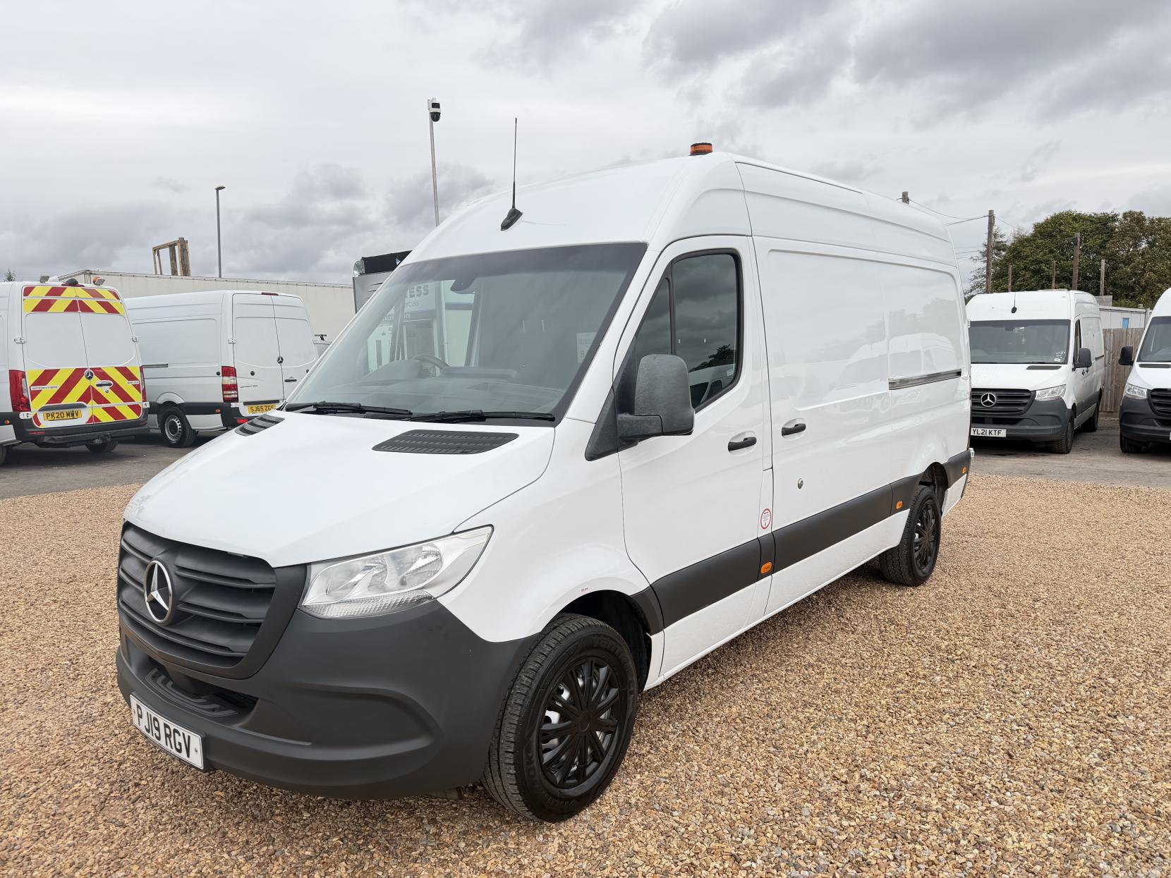 2019 Mercedes-Benz Sprinter 2.1 316 CDI Panel Van 5dr Diesel Manual RWD L2 H2 Euro 6 (163 ps) - Thumbnail 7