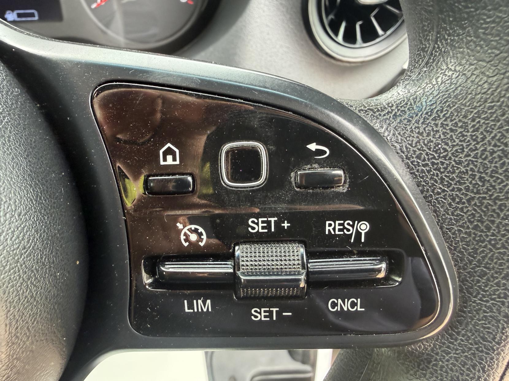 2019 Mercedes-Benz Sprinter 2.1 316 CDI Panel Van 5dr Diesel Manual RWD L2 H2 Euro 6 (163 ps) - Thumbnail 21