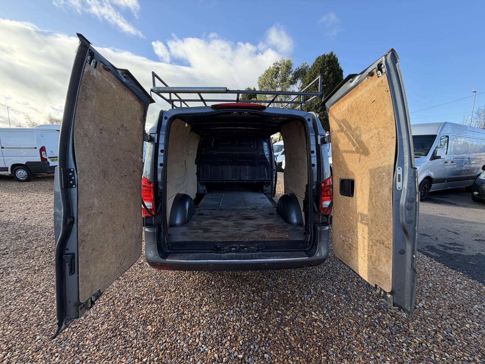Mercedes-Benz Vito 2.1 116 CDI BlueTEC Sport Panel Van 5dr Diesel Manual RWD L2 Euro 6 (s/s) (163 ps)