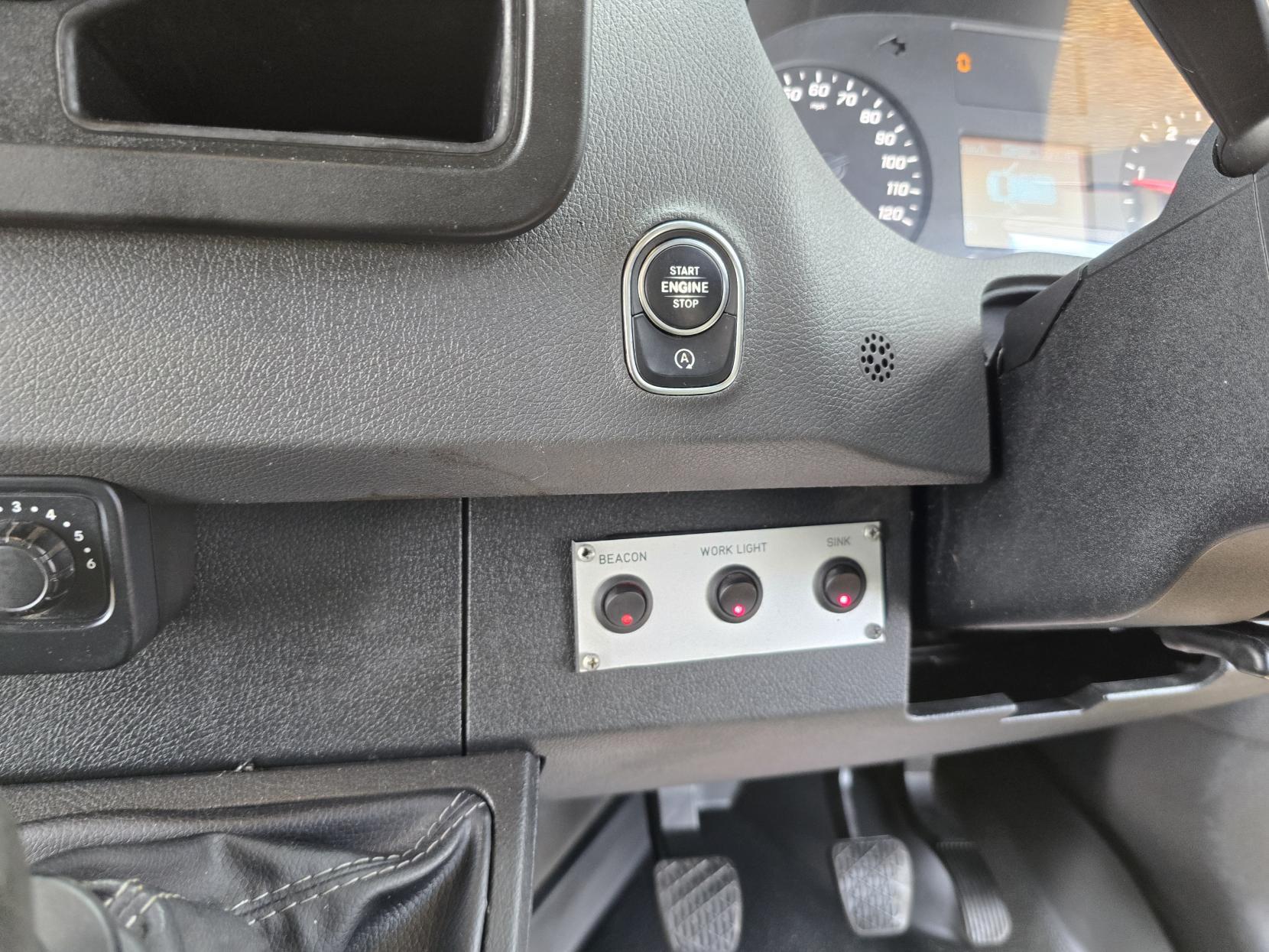Mercedes-Benz Sprinter 2.1 316 CDI Ready To Work Dropside 2dr Diesel Manual RWD L3 Euro 6 (163 ps)