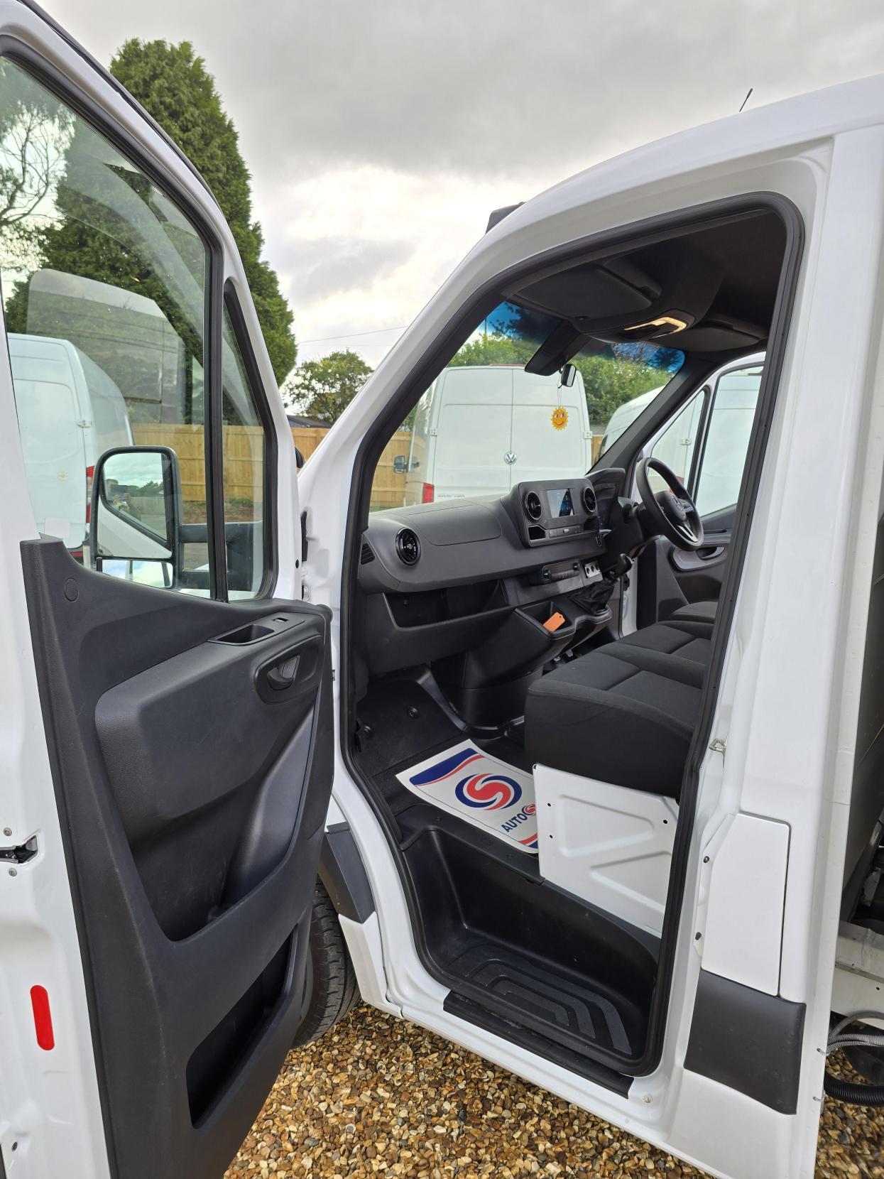 Mercedes-Benz Sprinter 2.1 316 CDI Ready To Work Dropside 2dr Diesel Manual RWD L3 Euro 6 (163 ps)