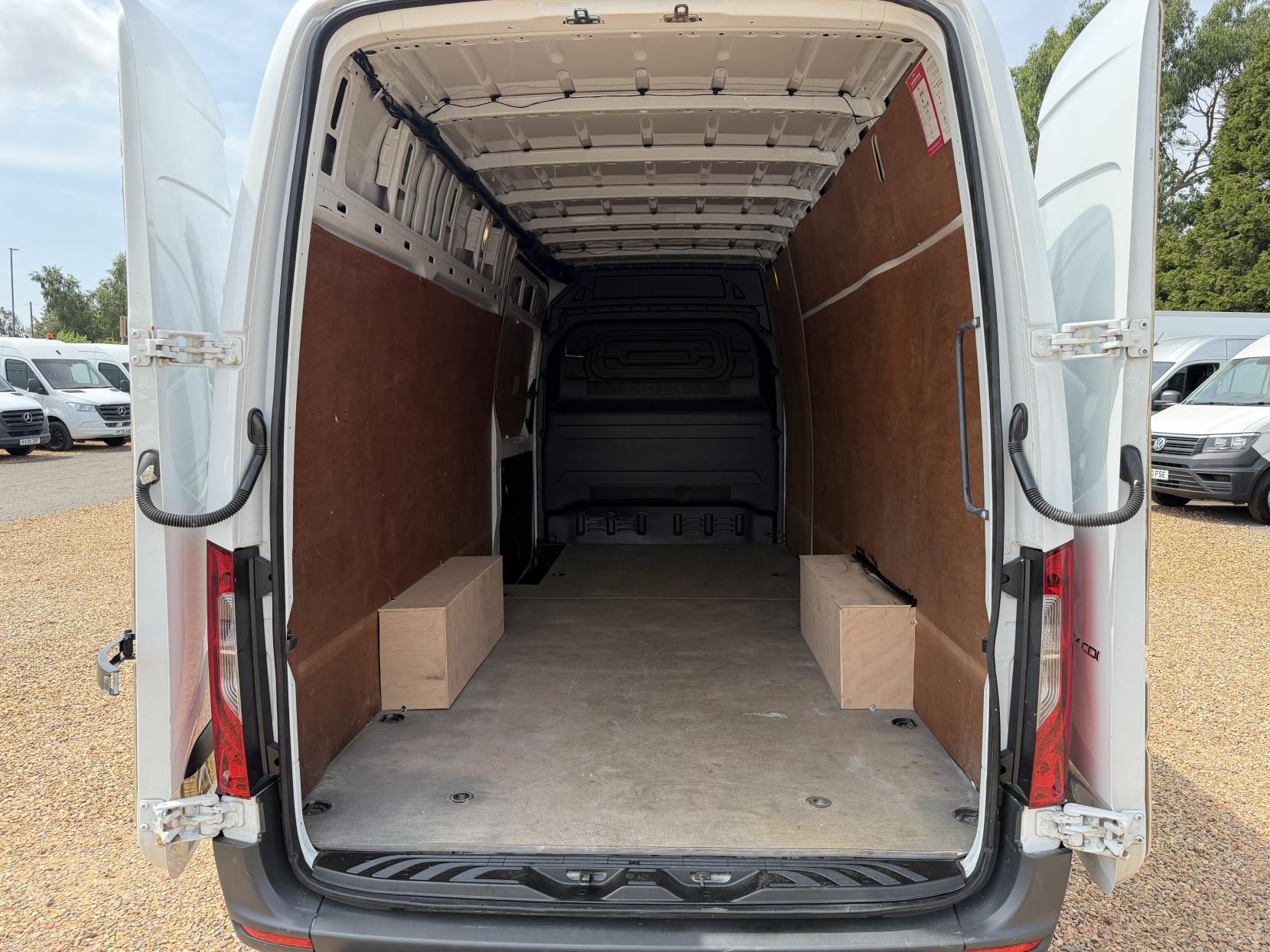 2020 Mercedes-Benz Sprinter 2.1 314 CDI Panel Van 5dr Diesel Manual RWD L3 H2 Euro 6 (143 ps) - Thumbnail 3