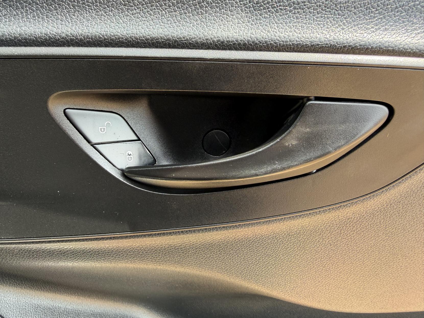 2020 Mercedes-Benz Sprinter 2.1 314 CDI Panel Van 5dr Diesel Manual RWD L3 H2 Euro 6 (143 ps) - Thumbnail 38
