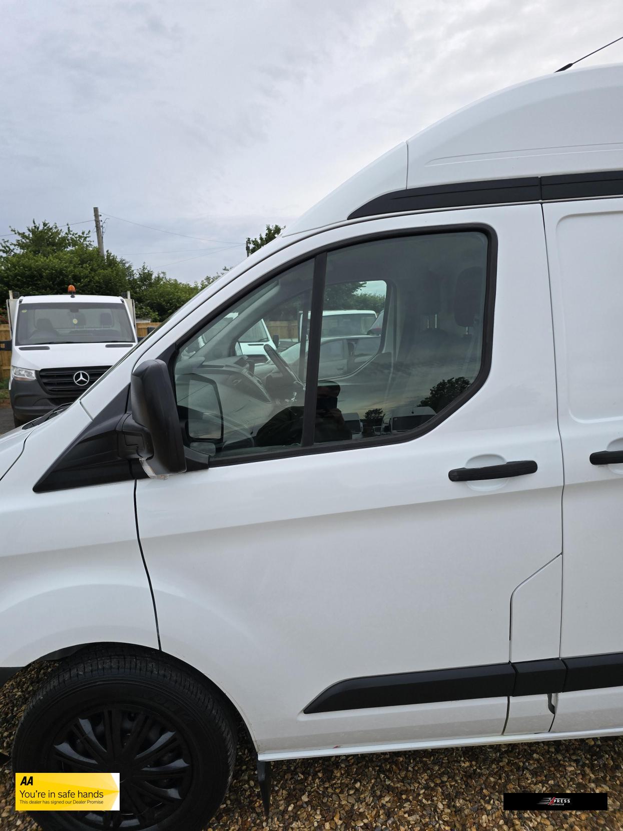 Ford Transit Custom Transit Custom 2.2 TDCi 290 Panel Van 5dr Diesel Manual L1 H1 (186 g/km, 98 bhp)