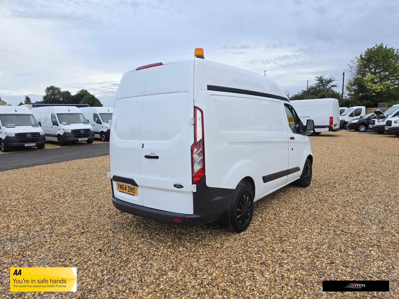 Ford Transit Custom Transit Custom 2.2 TDCi 290 Panel Van 5dr Diesel Manual L1 H1 (186 g/km, 98 bhp)