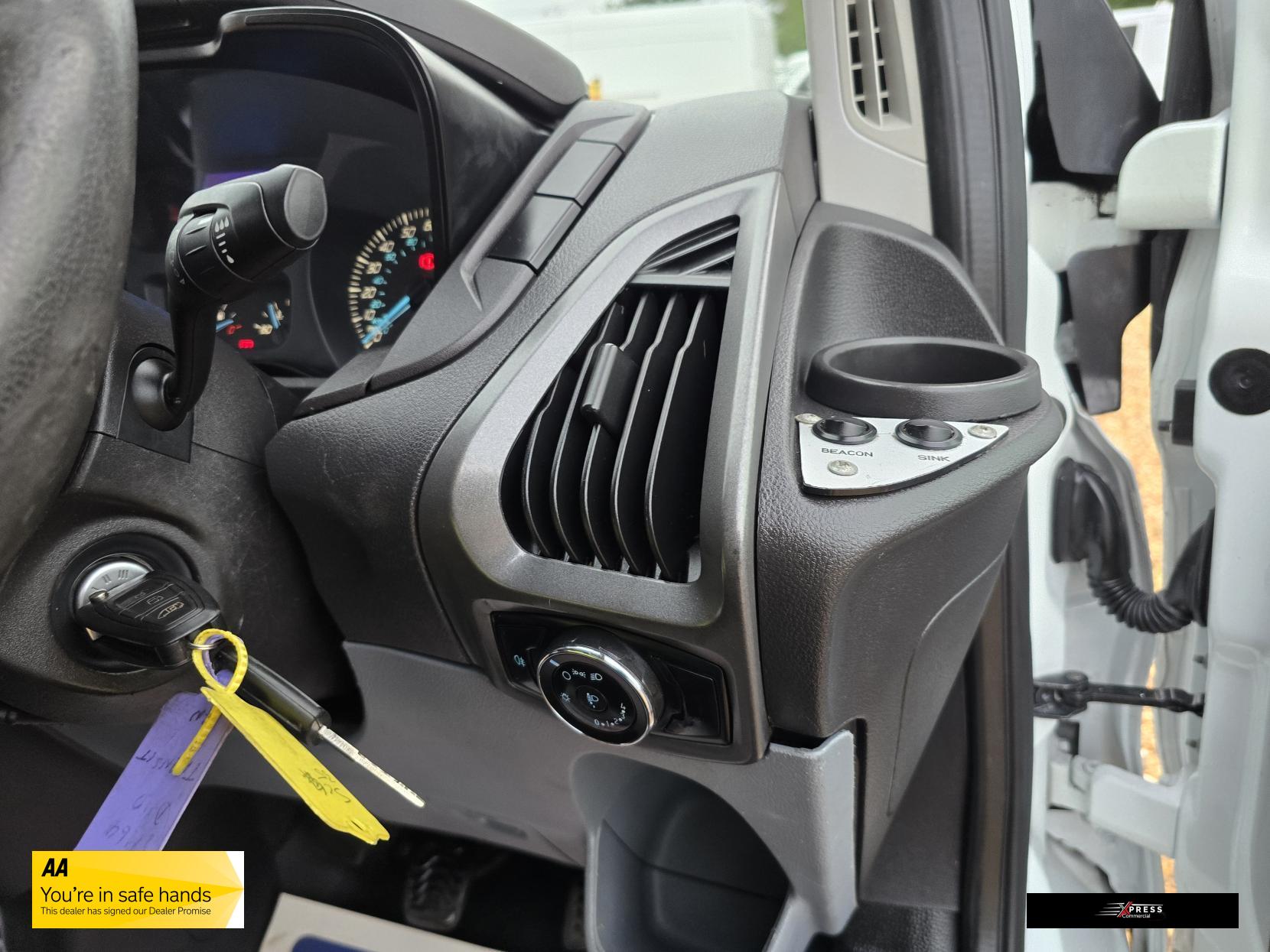Ford Transit Custom Transit Custom 2.2 TDCi 290 Panel Van 5dr Diesel Manual L1 H1 (186 g/km, 98 bhp)