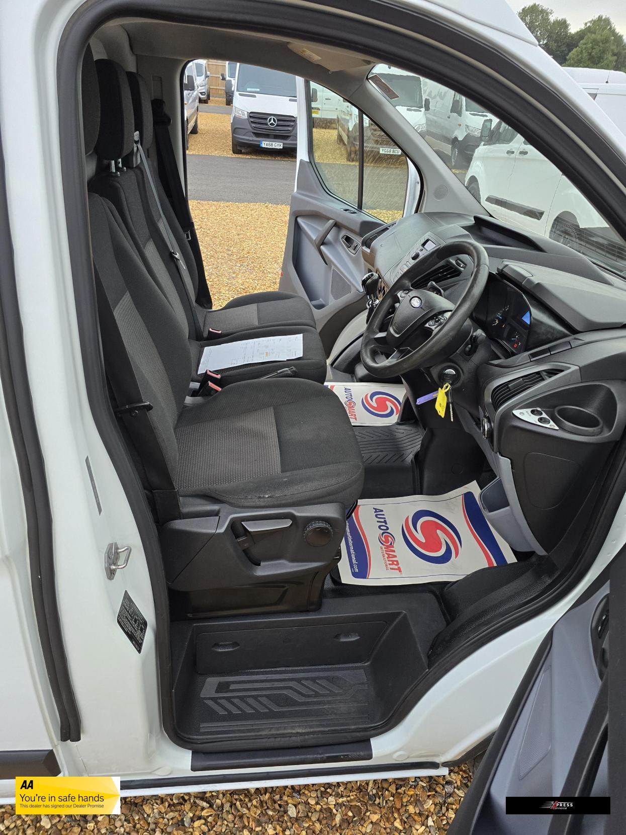 Ford Transit Custom Transit Custom 2.2 TDCi 290 Panel Van 5dr Diesel Manual L1 H1 (186 g/km, 98 bhp)
