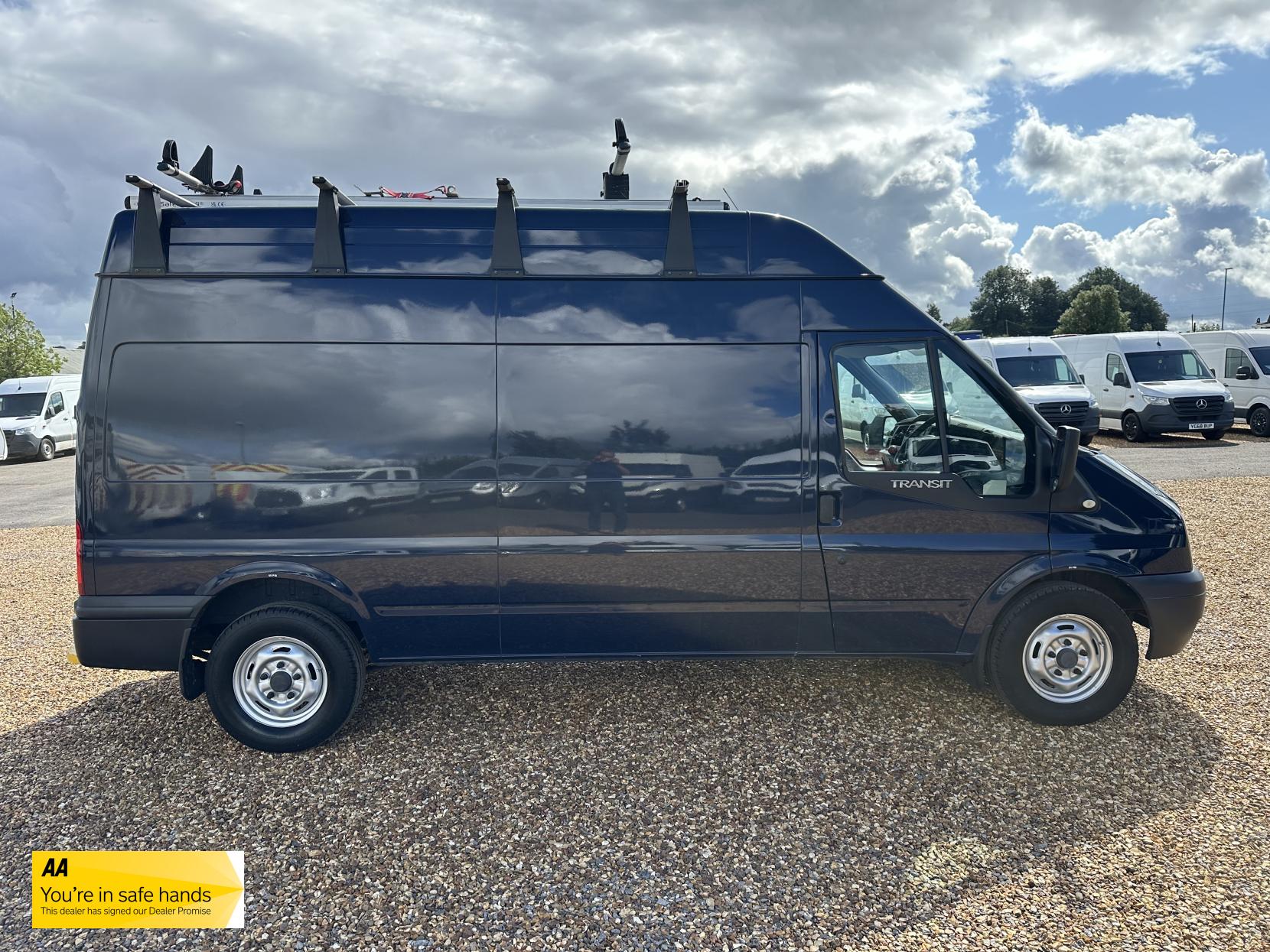 Ford Transit 2.2 TDCi 350 Panel Van 3dr Diesel Manual FWD L2 H3 (209 g/km, 123 bhp)