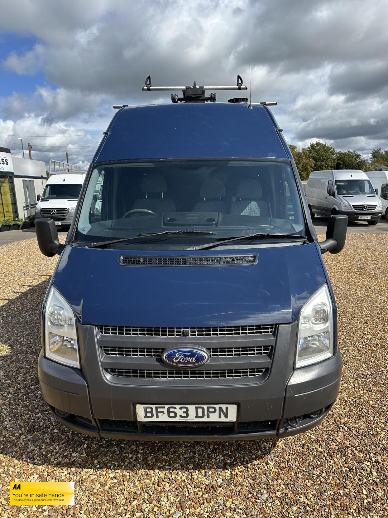 Ford Transit 2.2 TDCi 350 Panel Van 3dr Diesel Manual FWD L2 H3 (209 g/km, 123 bhp)