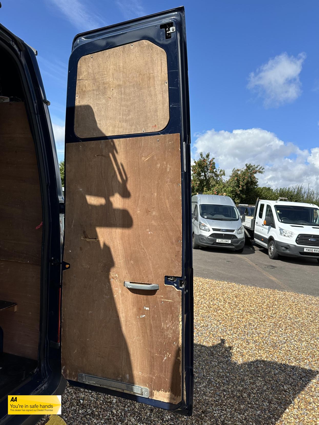 Ford Transit 2.2 TDCi 350 Panel Van 3dr Diesel Manual FWD L2 H3 (209 g/km, 123 bhp)