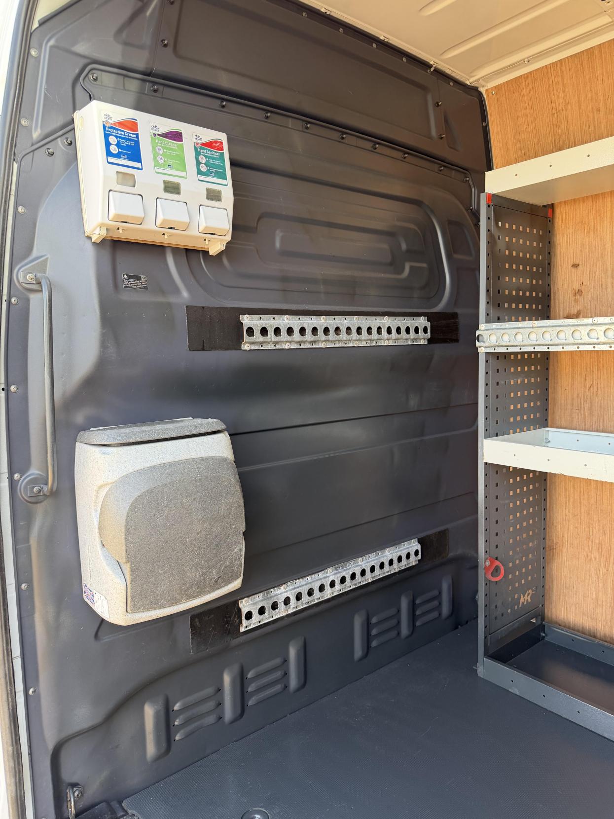 2021 Mercedes-Benz Sprinter 2.1 316 CDI Progressive Panel Van 5dr Diesel Manual RWD L2 H2 Euro 6 (s/s) (163 ps) - Thumbnail 31