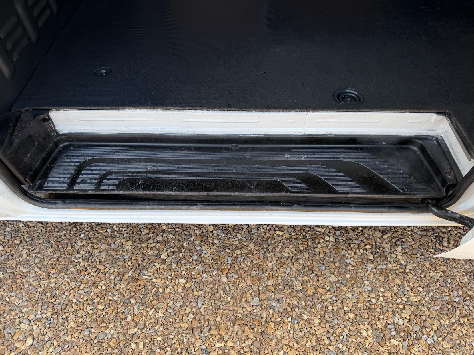 2021 Mercedes-Benz Sprinter 2.1 316 CDI Progressive Panel Van 5dr Diesel Manual RWD L2 H2 Euro 6 (s/s) (163 ps) - Thumbnail 32