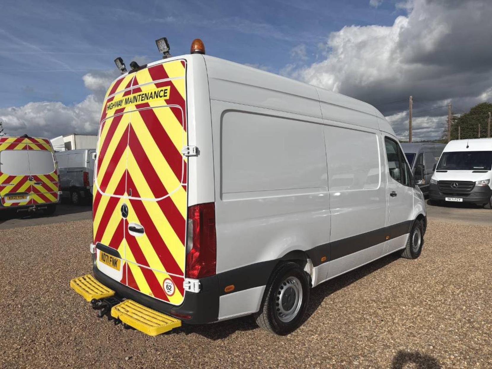 2021 Mercedes-Benz Sprinter 2.1 316 CDI Progressive Panel Van 5dr Diesel Manual RWD L2 H2 Euro 6 (s/s) (163 ps) - Thumbnail 11