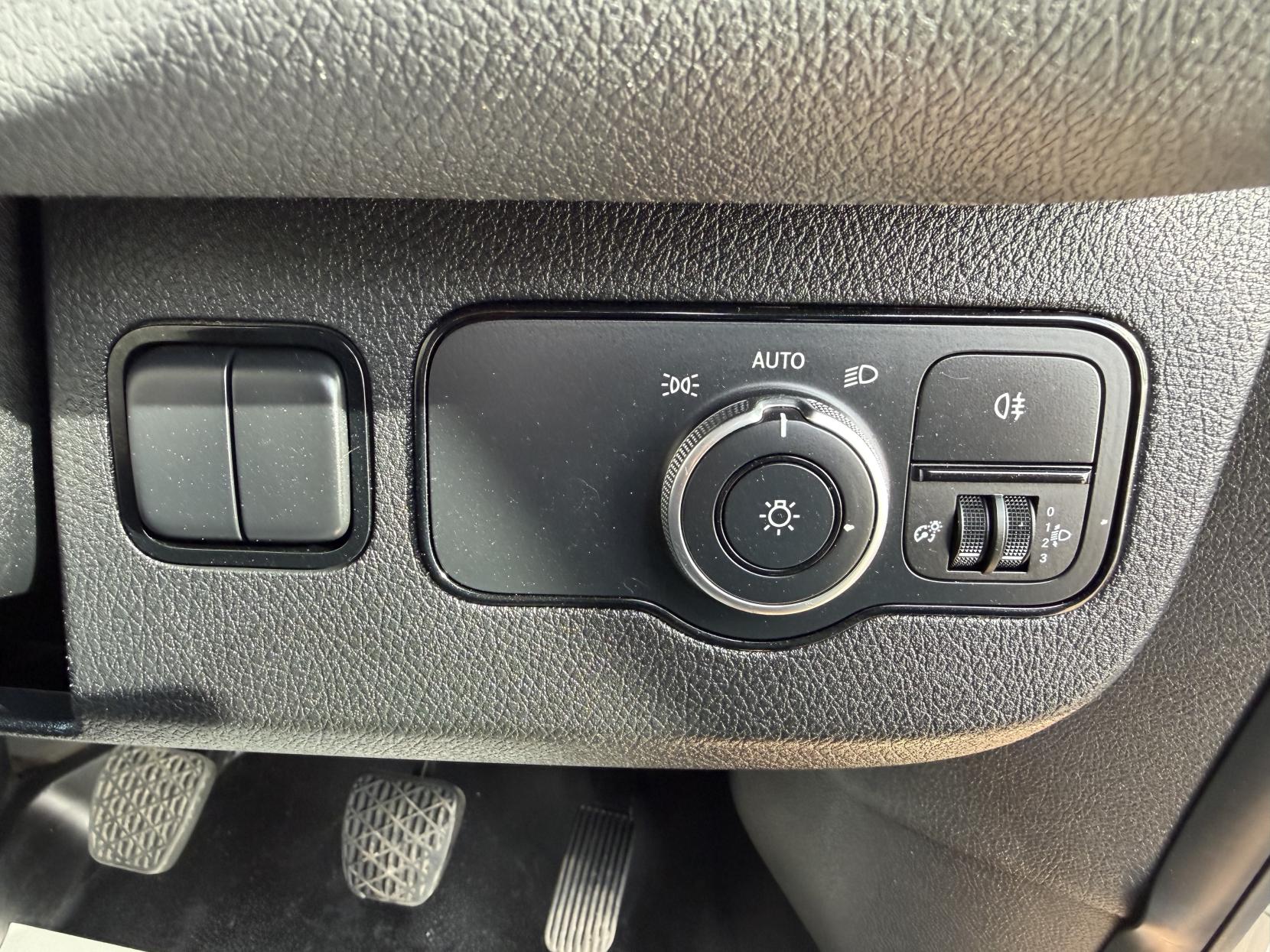 2021 Mercedes-Benz Sprinter 2.1 316 CDI Progressive Panel Van 5dr Diesel Manual RWD L2 H2 Euro 6 (s/s) (163 ps) - Thumbnail 27